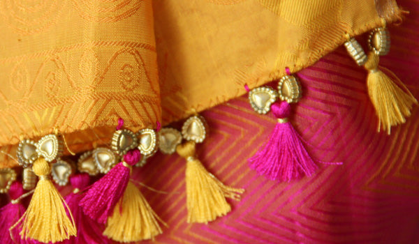 Making fabrics look good with tassels