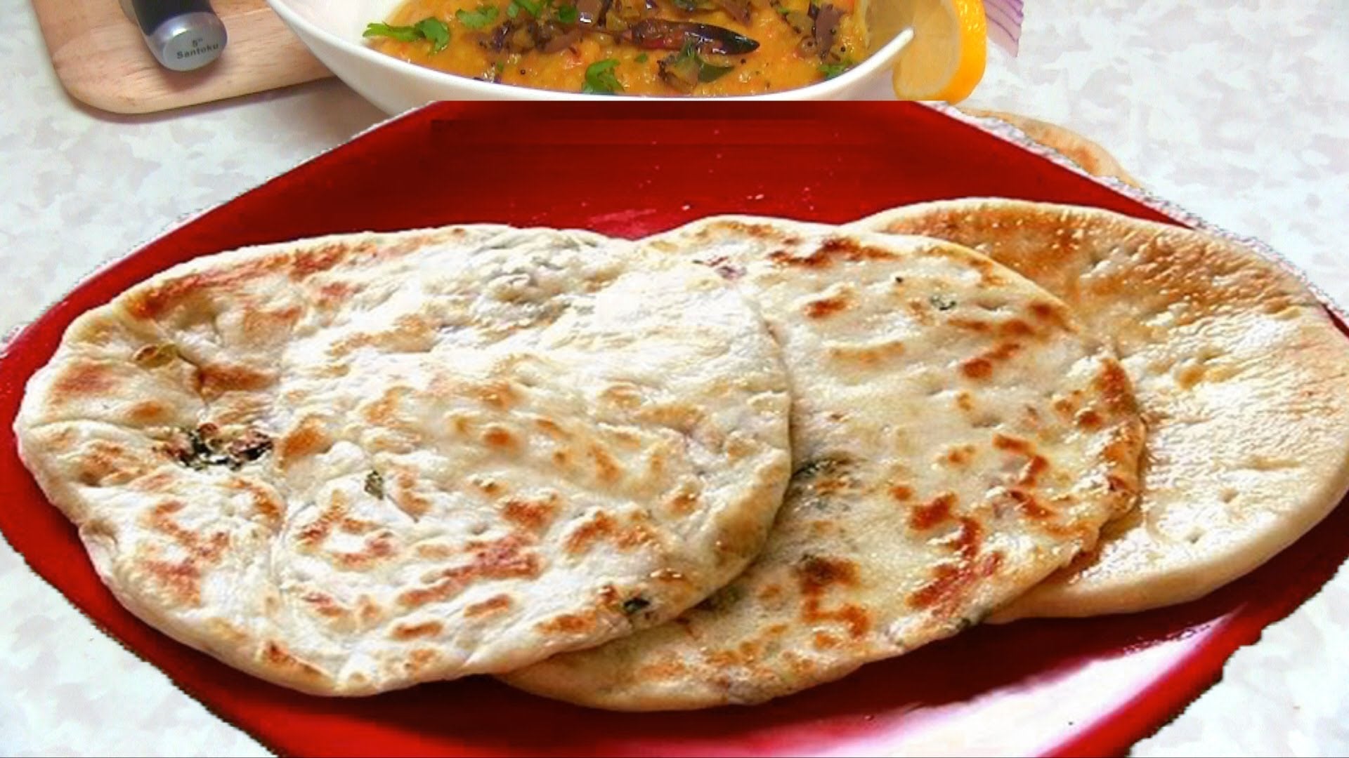 Tasty Treat – Amritsari Aloo Kulcha with Paneer Bhurji Gravy