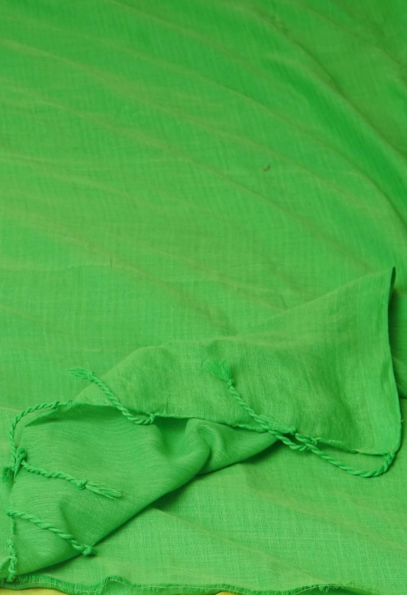 Parrot Green Pure Cross Weave Plain Cotton Linen Saree With Tassels