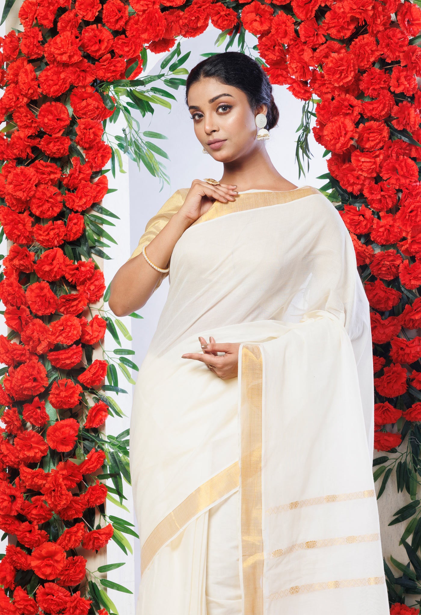 Ivory Pure  Kerala Kasavu Cotton Saree