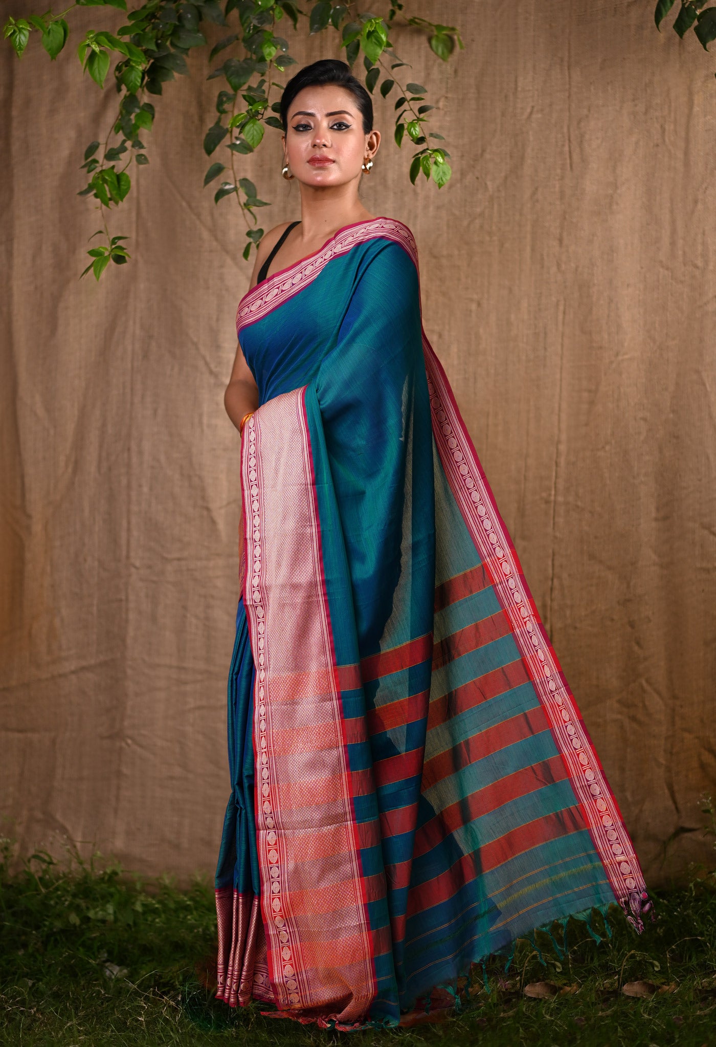 Peacock Green Pure Handloom Narayani Cotton Saree-UNM78253