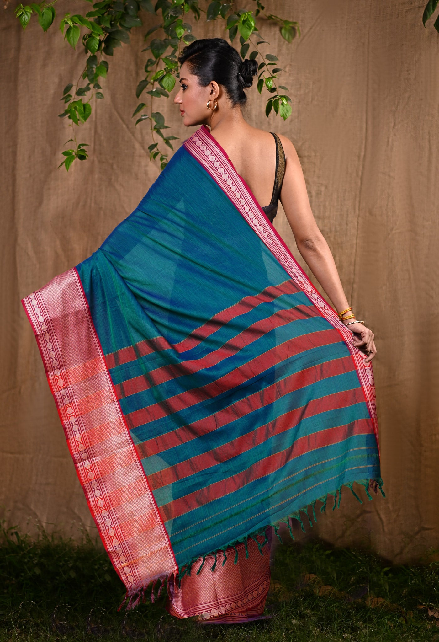 Peacock Green Pure Handloom Narayani Cotton Saree-UNM78253