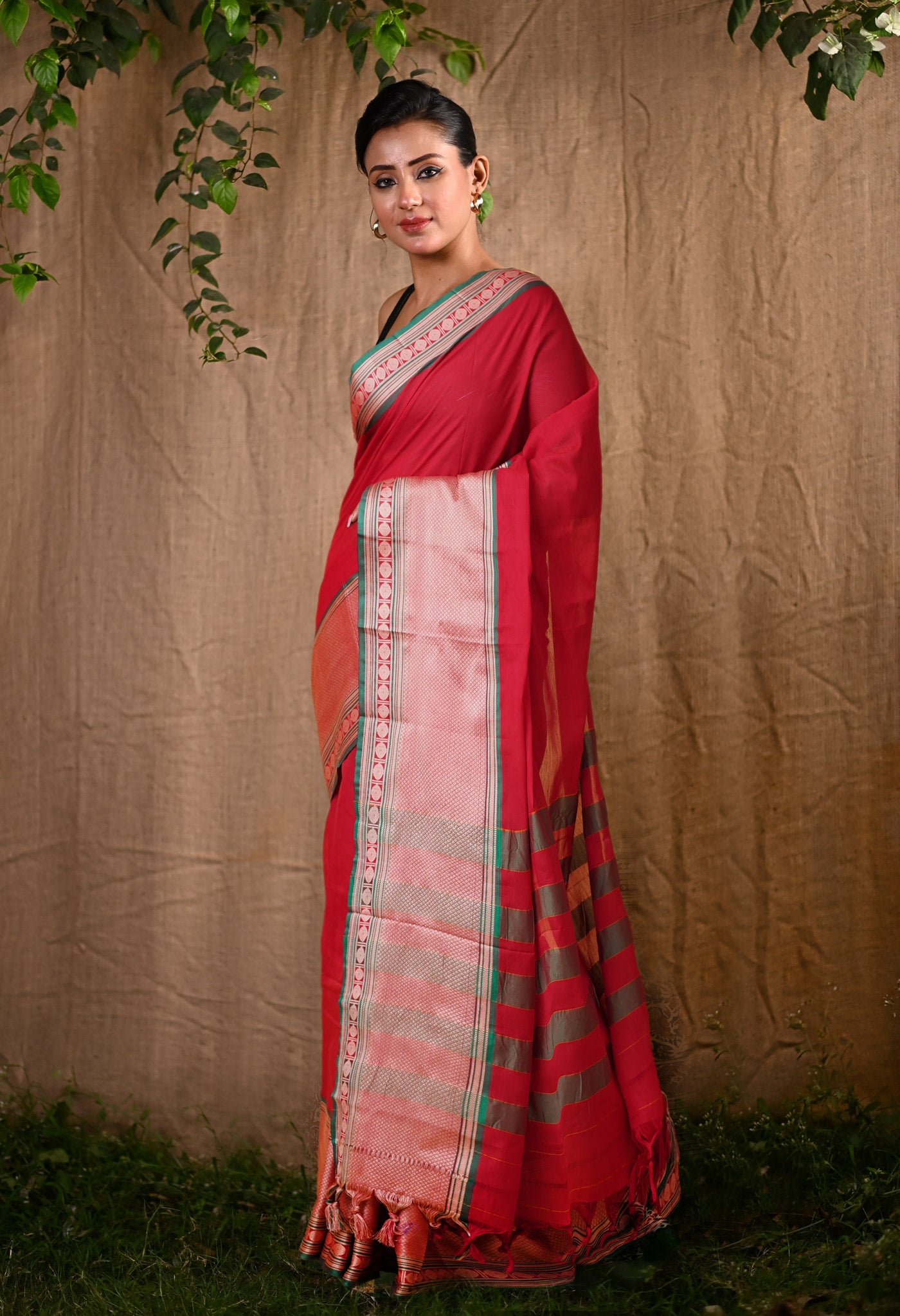 Red Pure Handloom Narayani Cotton Saree-UNM78262