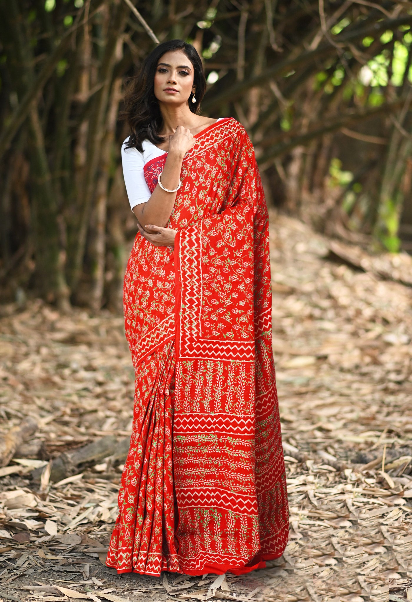 Red Pure Napthol Hand Block Pinted Soft Cotton Saree-UNM79858