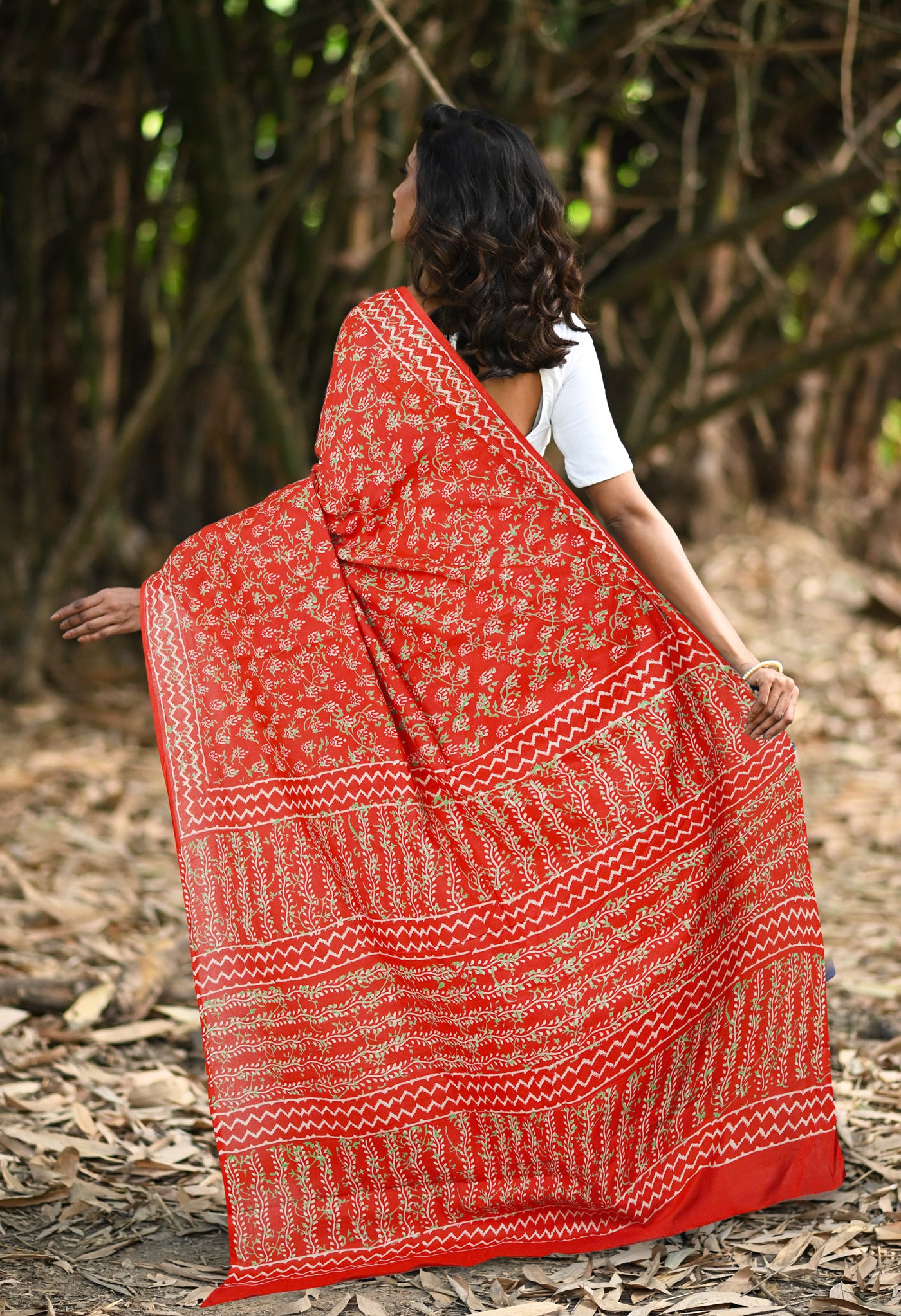 Red Pure Napthol Hand Block Pinted Soft Cotton Saree-UNM79858