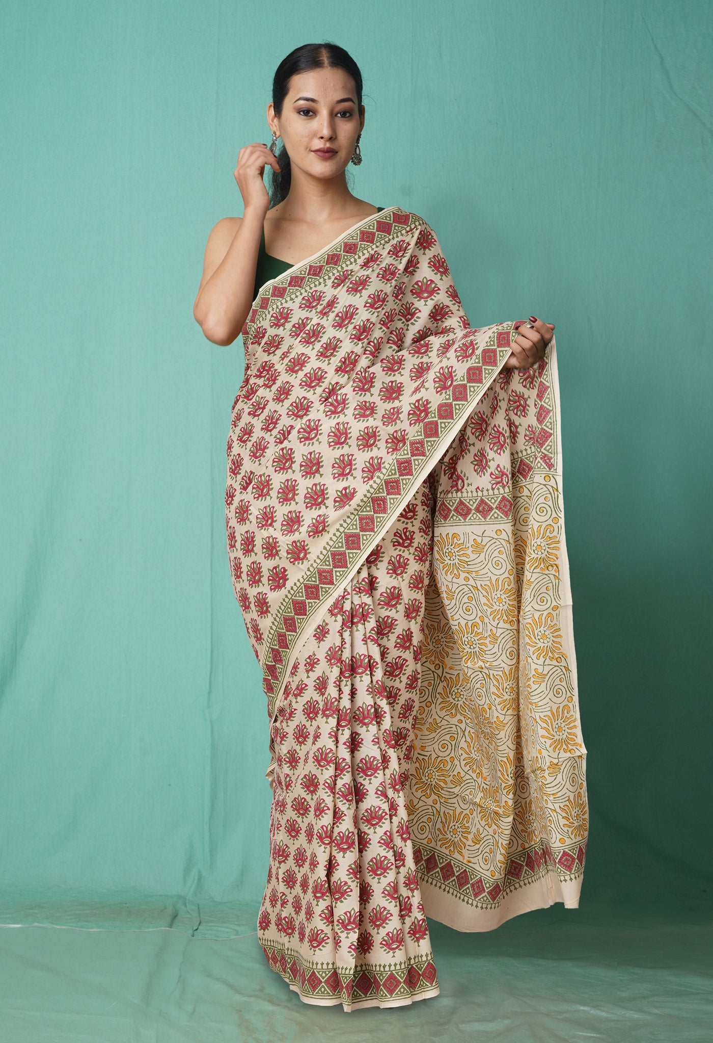 Ivory Pure Pichwai Printed Soft Cotton Saree-UNM80989