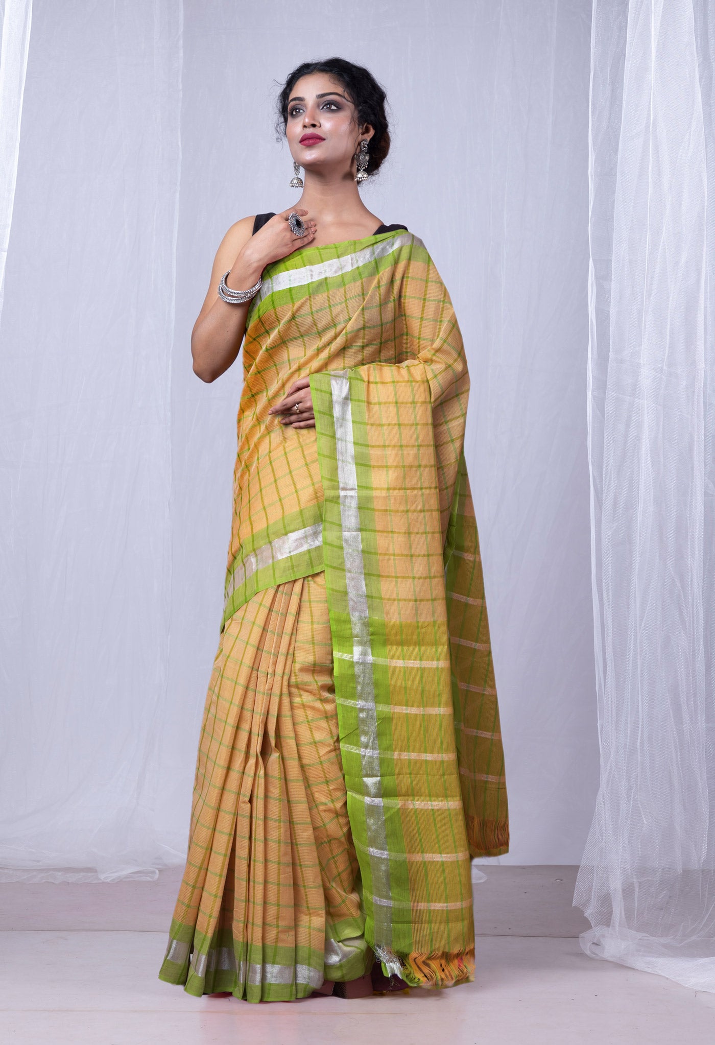 Orange-Green Pure Woven Checks Pavani Mangalgiri Cotton Saree-UNM83140