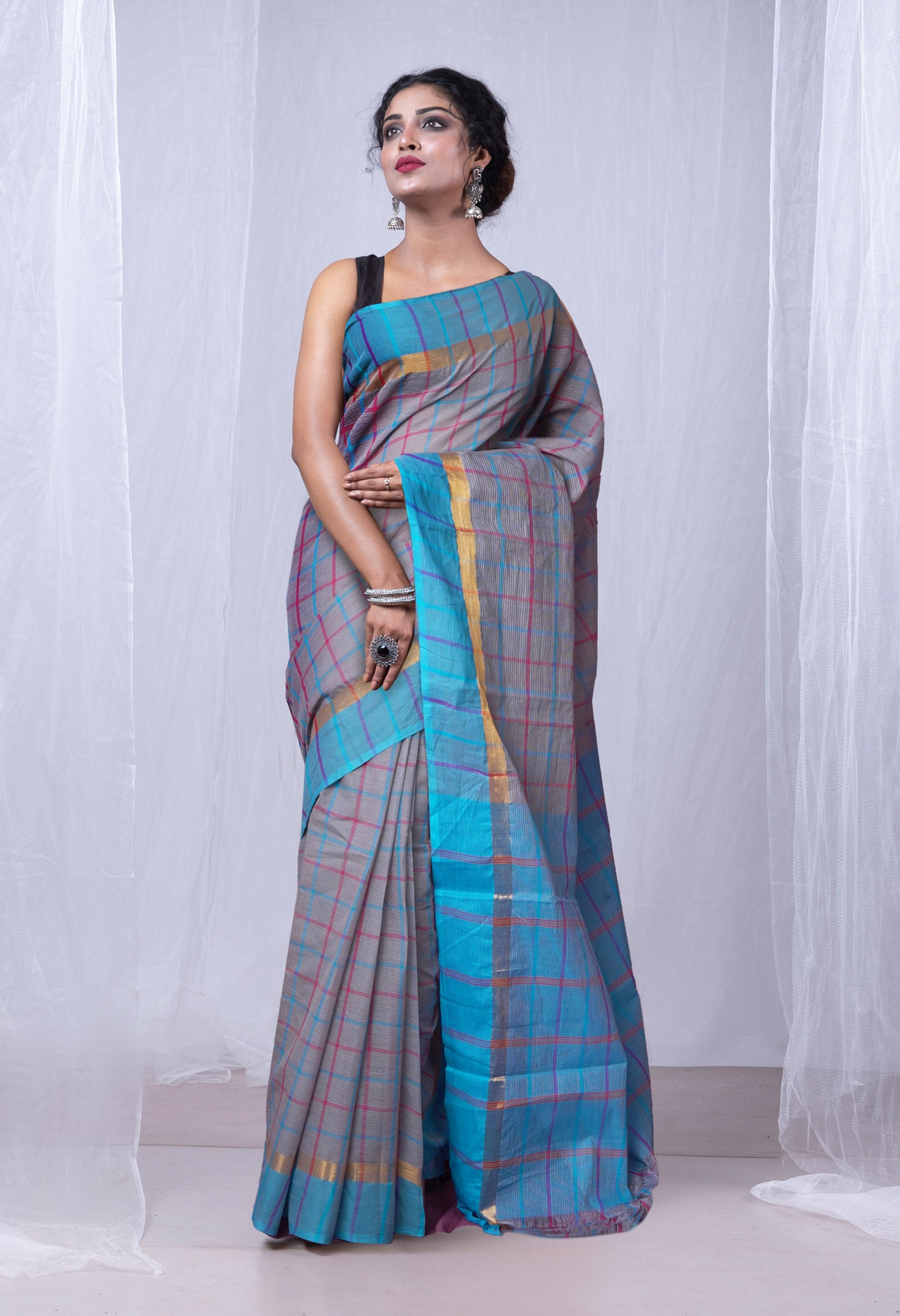 Grey-Blue Pure Woven Checks Pavani Mangalgiri Cotton Saree-UNM83145