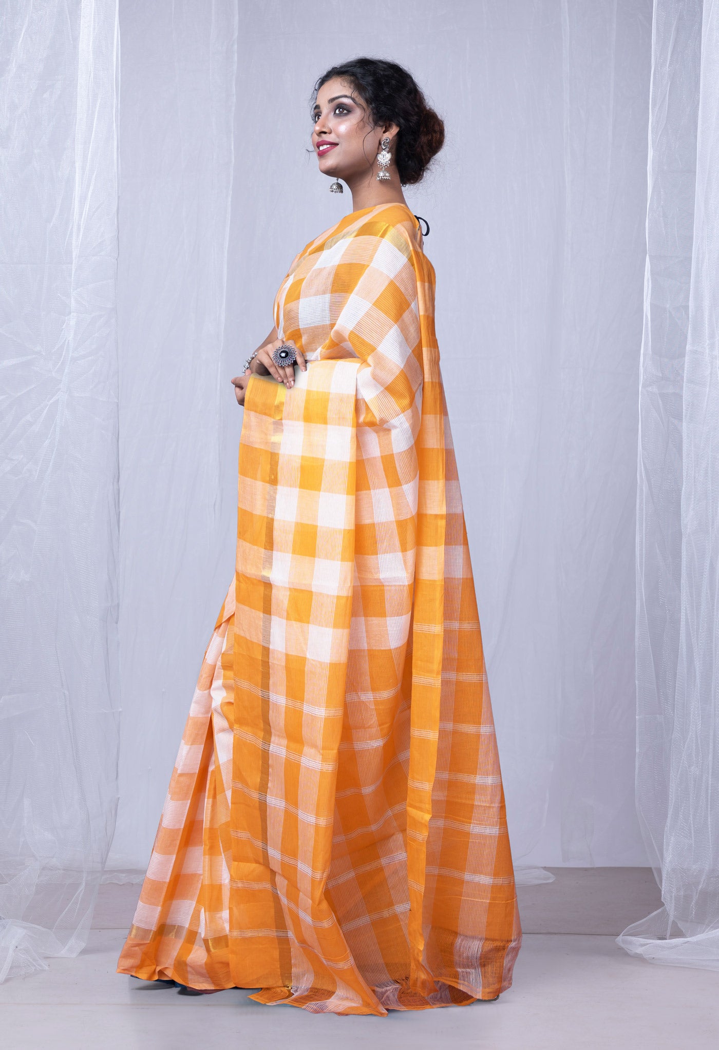 Orange-White Pure Woven Checks Pavani Mangalgiri Cotton Saree-UNM83149