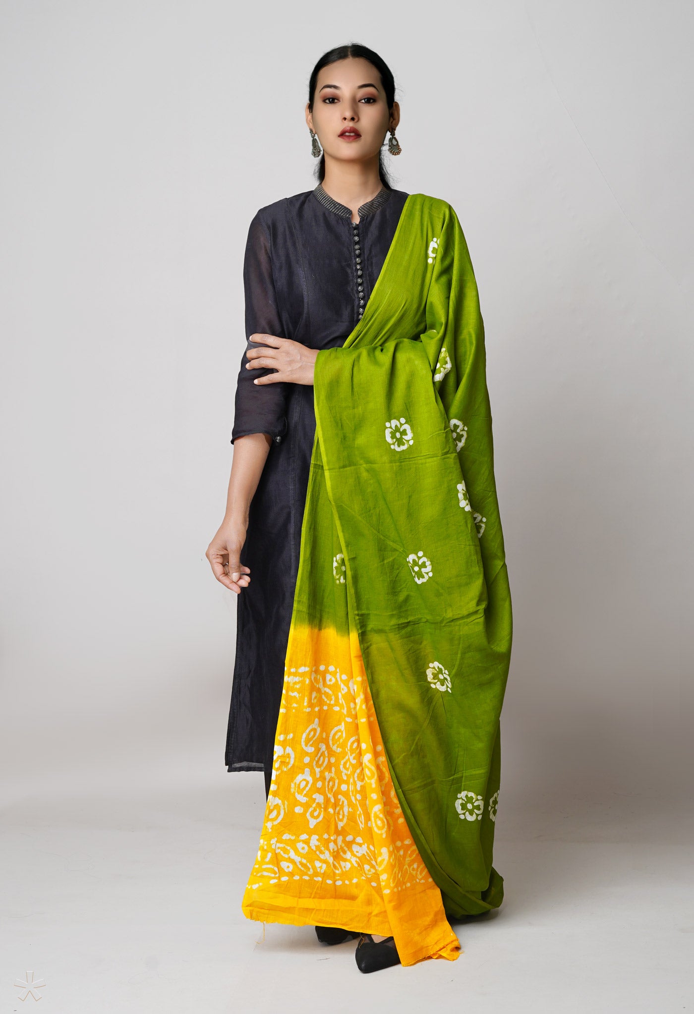 Green Pure Hand Batik Printed Soft Cotton Dupatta–UDS5389