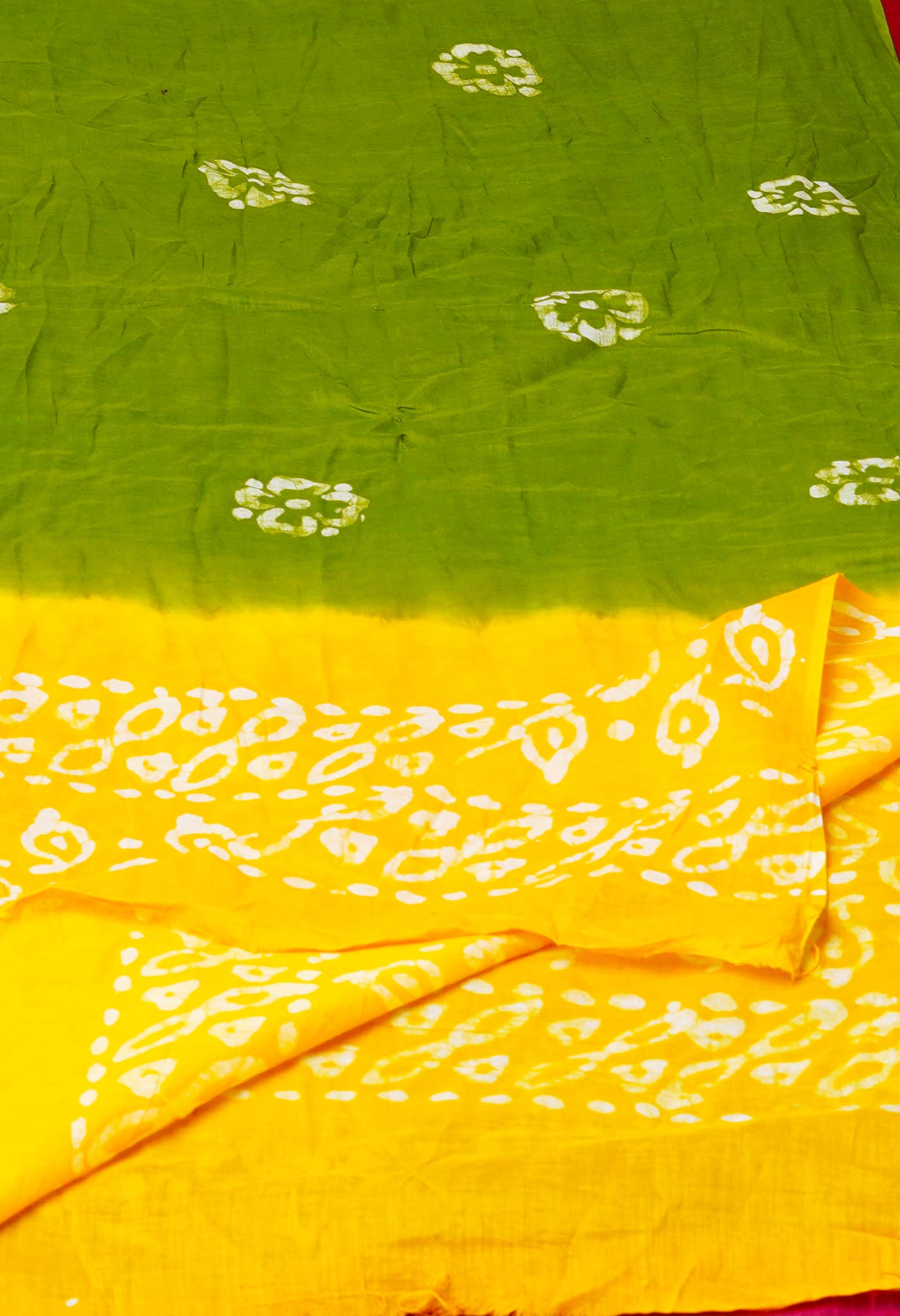 Green Pure Hand Batik Printed Soft Cotton Dupatta–UDS5389