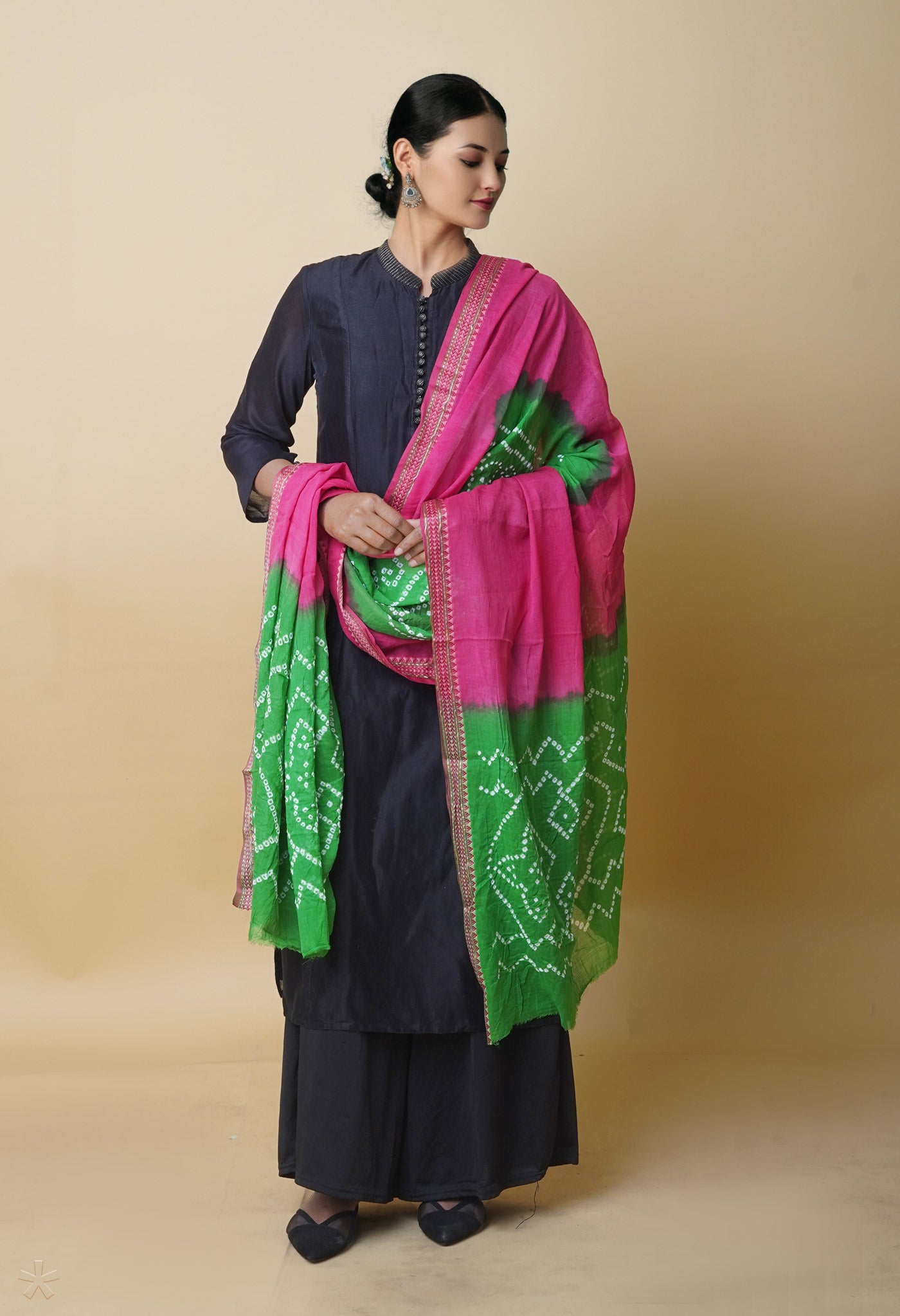 Red-Green Pure Bandhani Printed Cotton Dupatta–UDS5584
