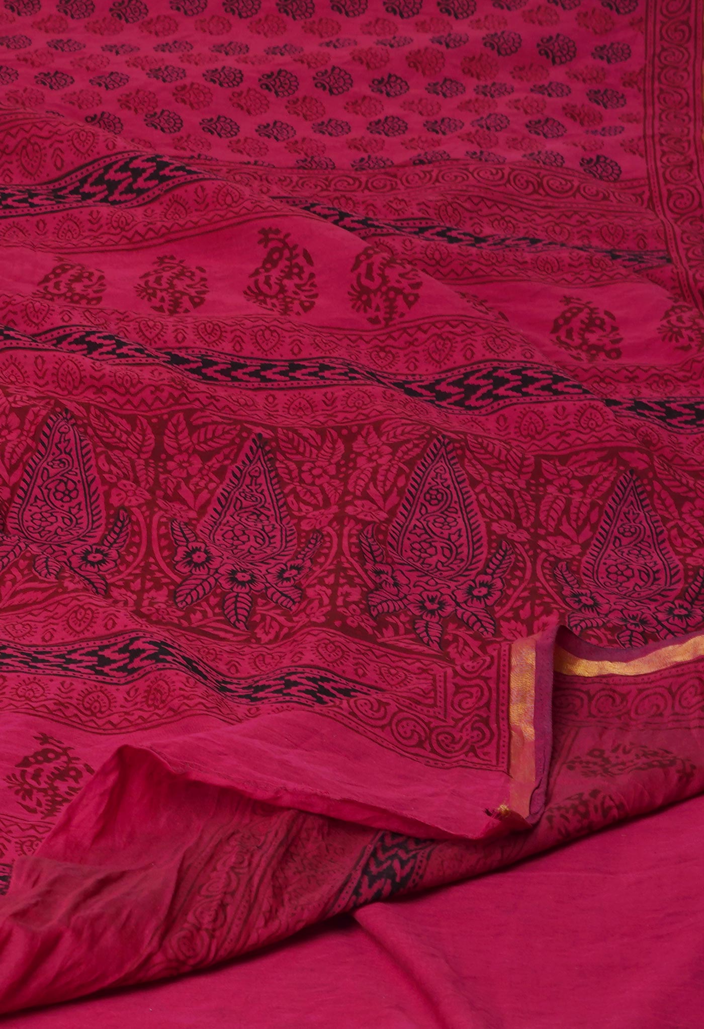 Hippie Pink Art Chanderi Bagh Printed Cotton Saree-UNM71998