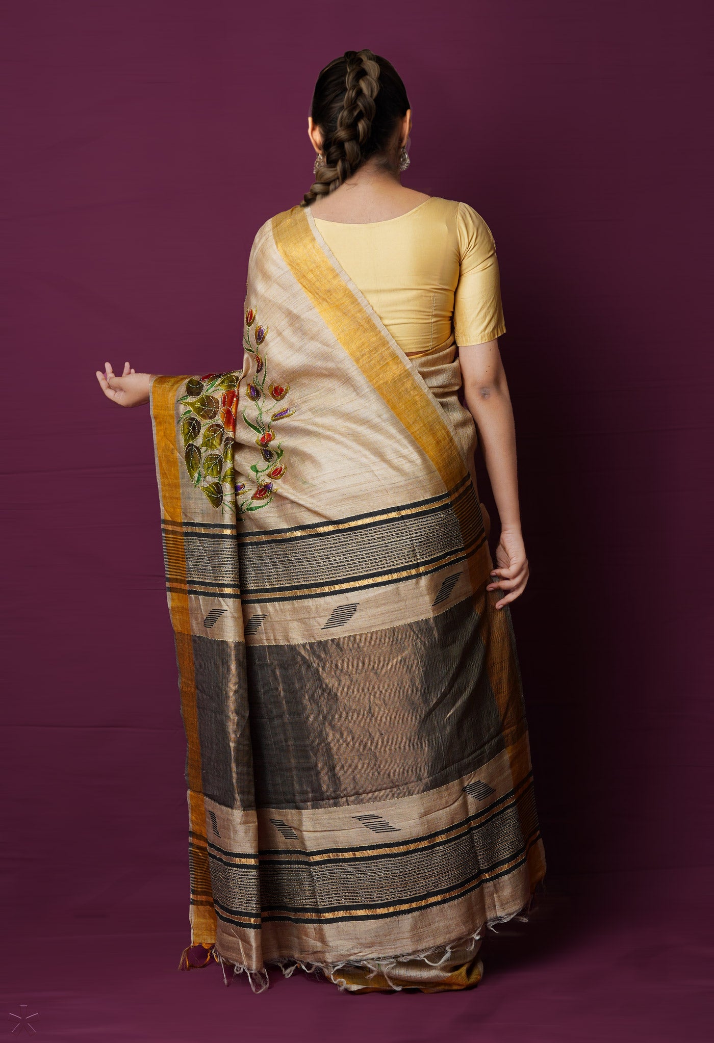 Beige Pure Handloom Dyed Printed With Kantha Work Embroidery Bengal Tussar Jute Saree-UNM72171