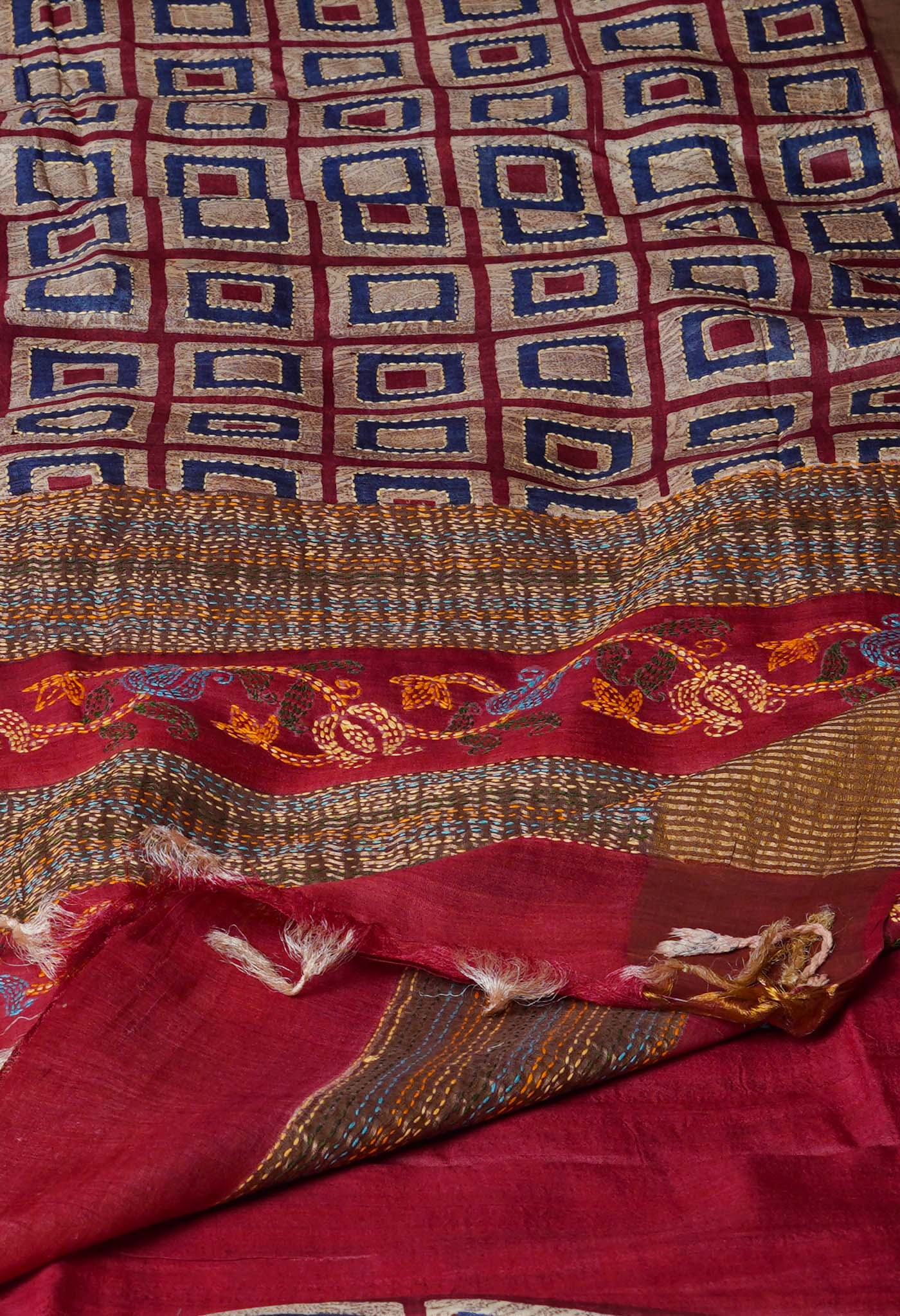 Beige Pure Handloom Block Printed With Kantha Work Embroidery Bengal Tussar Silk Saree-UNM72177