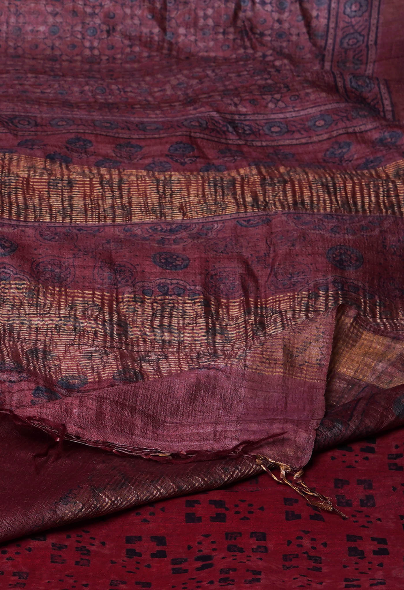 Peach Pink Pure Handloom Block Printed Bengal Tussar Silk Saree-UNM72200