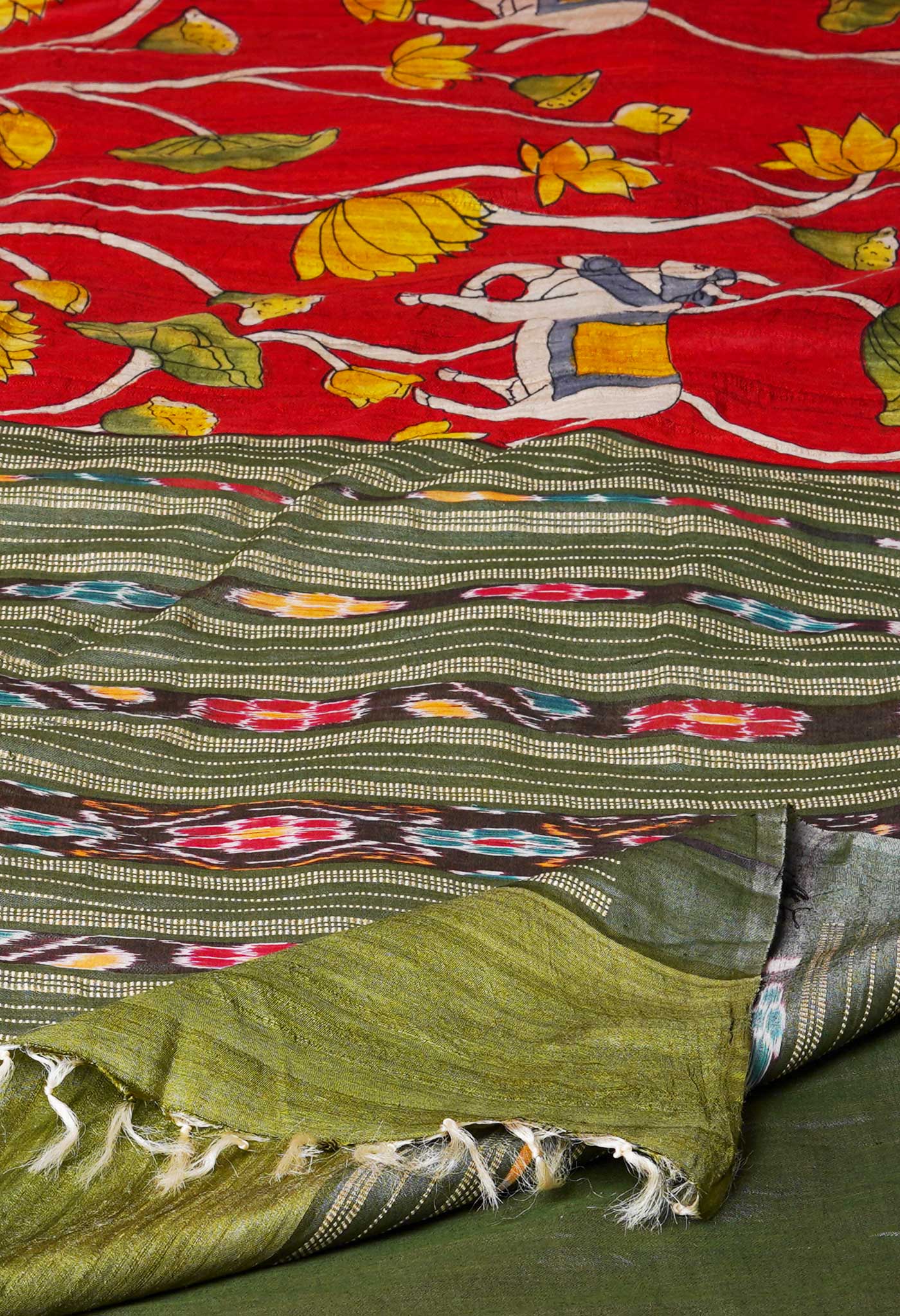Red Pure Handloom Pen Kalamkari Painting Gicha Tussar Jute Saree-UNM72208