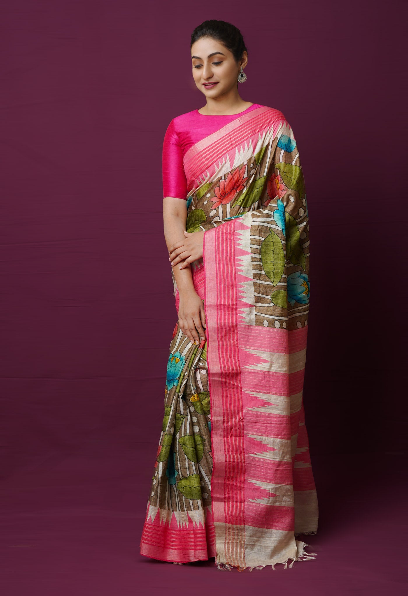 Mud Brown Pure Handloom Pen Kalamkari Painting Gicha Tussar Jute Saree-UNM72218