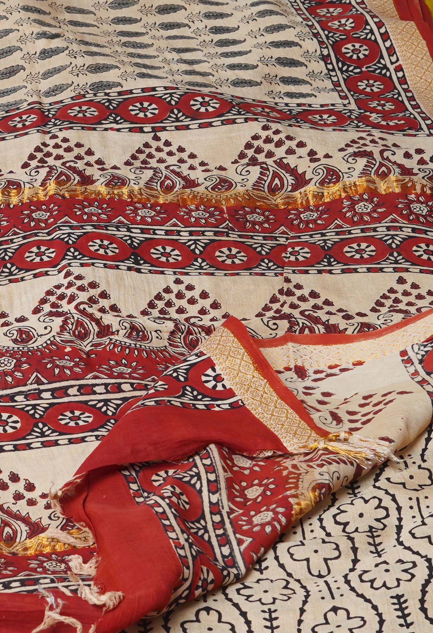 Cream Bagru Printed Mangalagiri Soft Silk Saree-UNM72396