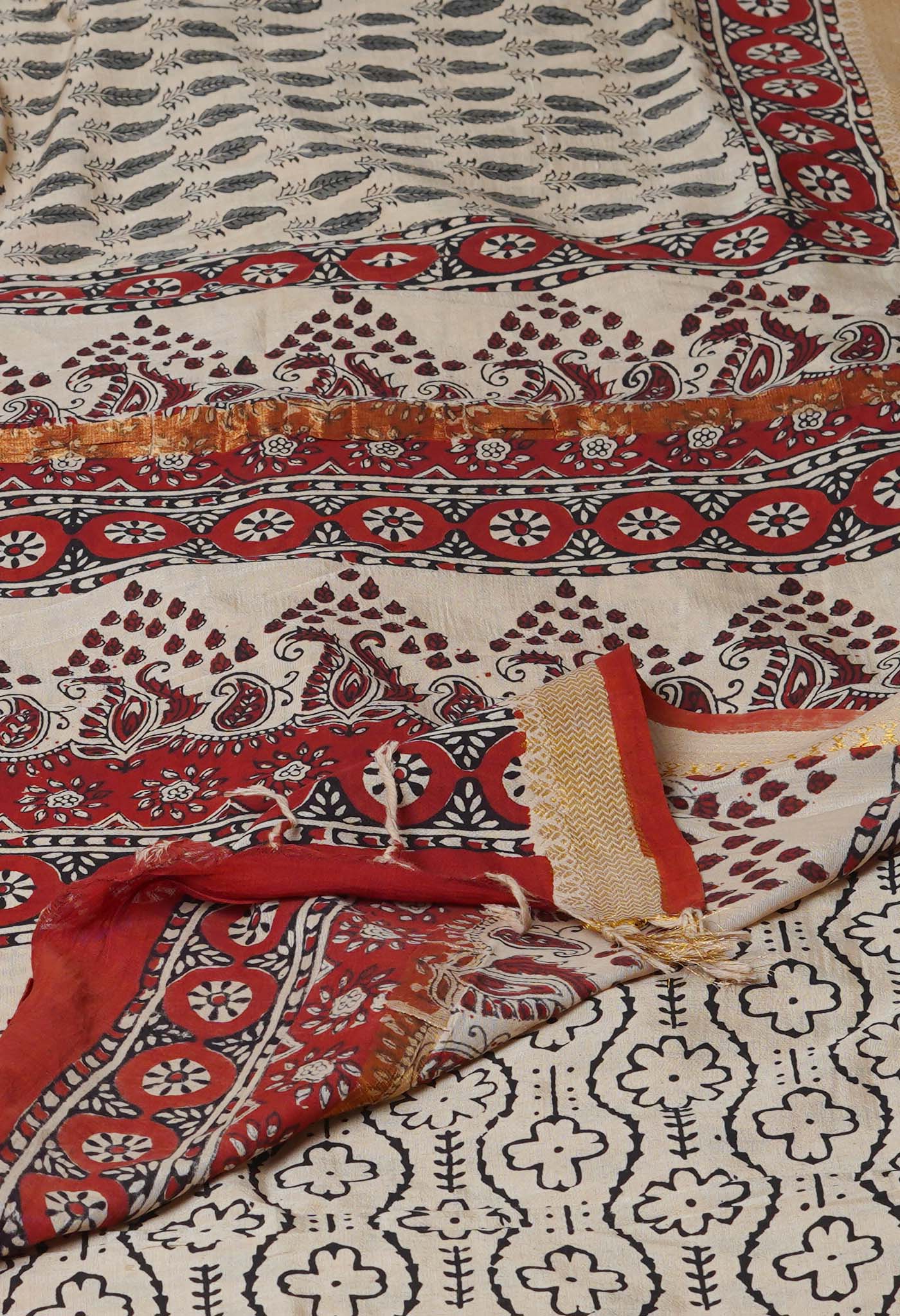 Cream Bagru Printed Mangalagiri Soft Silk Saree-UNM72411
