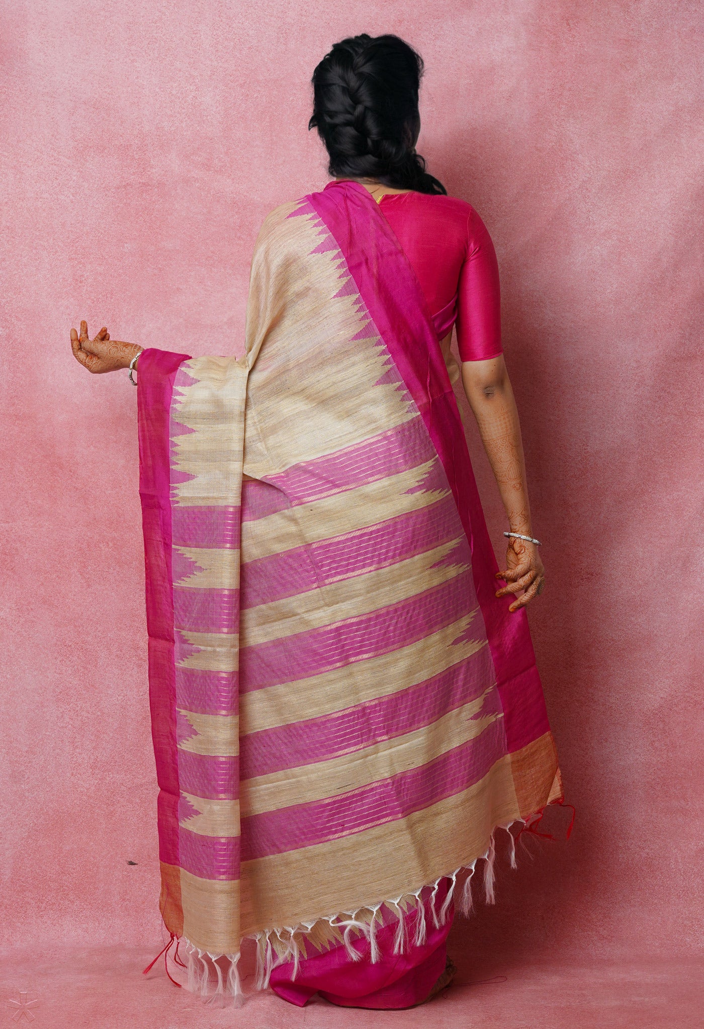 Cream-Magenta Pink Pure Bengal Ghicha Tussar Jute Saree-UNM72499