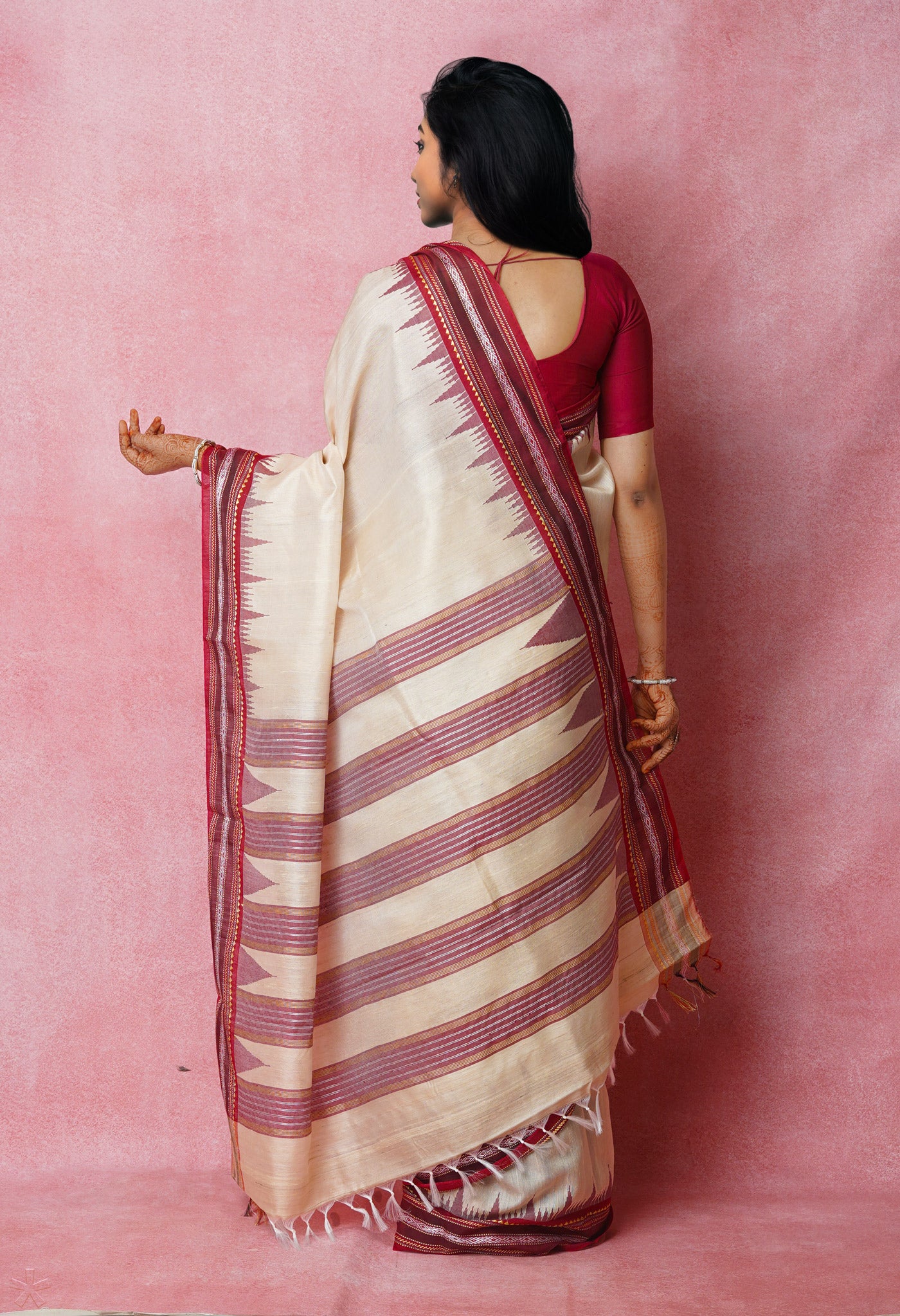 Cream-Maroon Pure Bengal Ghicha Tussar Jute Saree-UNM72513