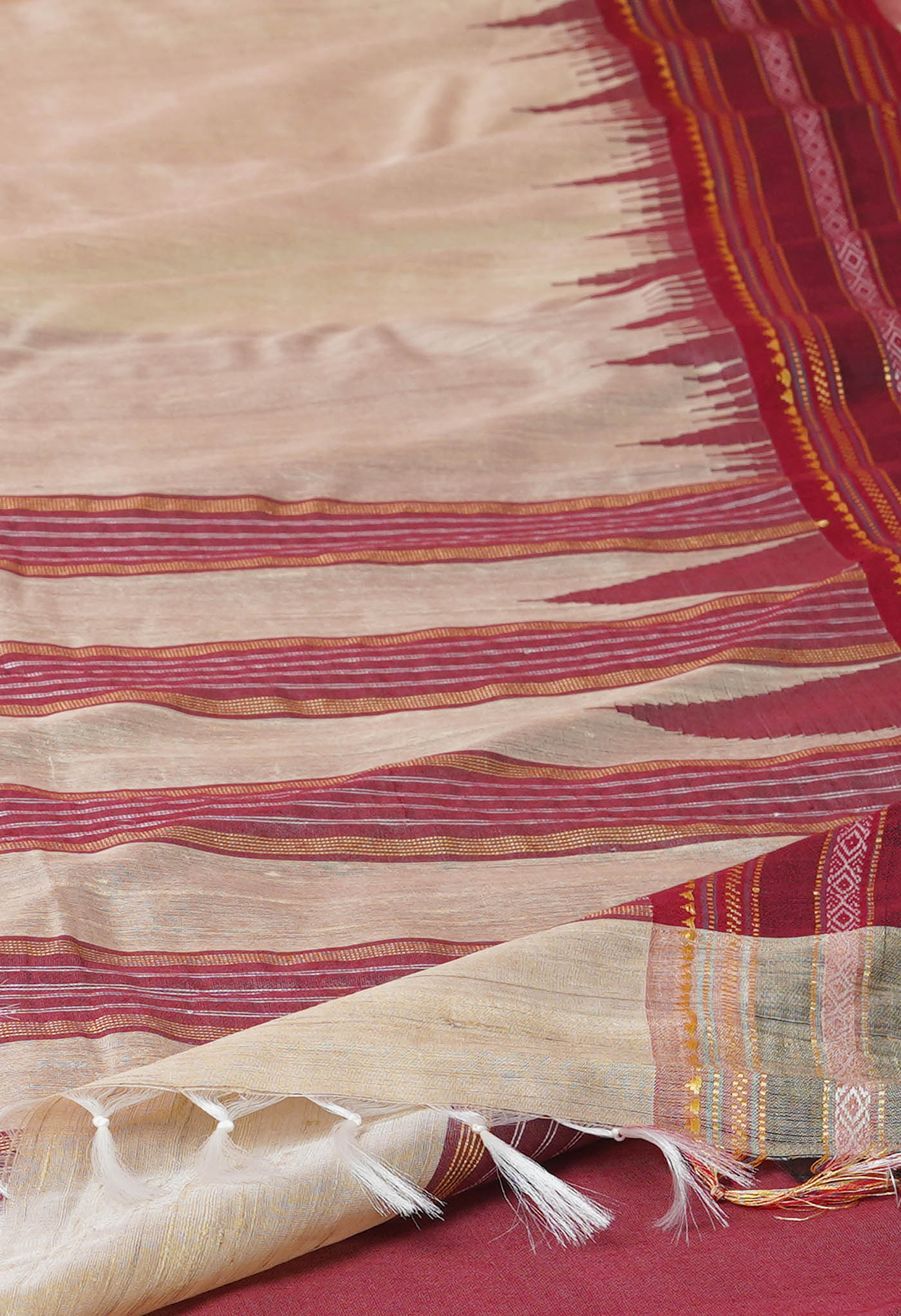 Cream-Maroon Pure Bengal Ghicha Tussar Jute Saree-UNM72513