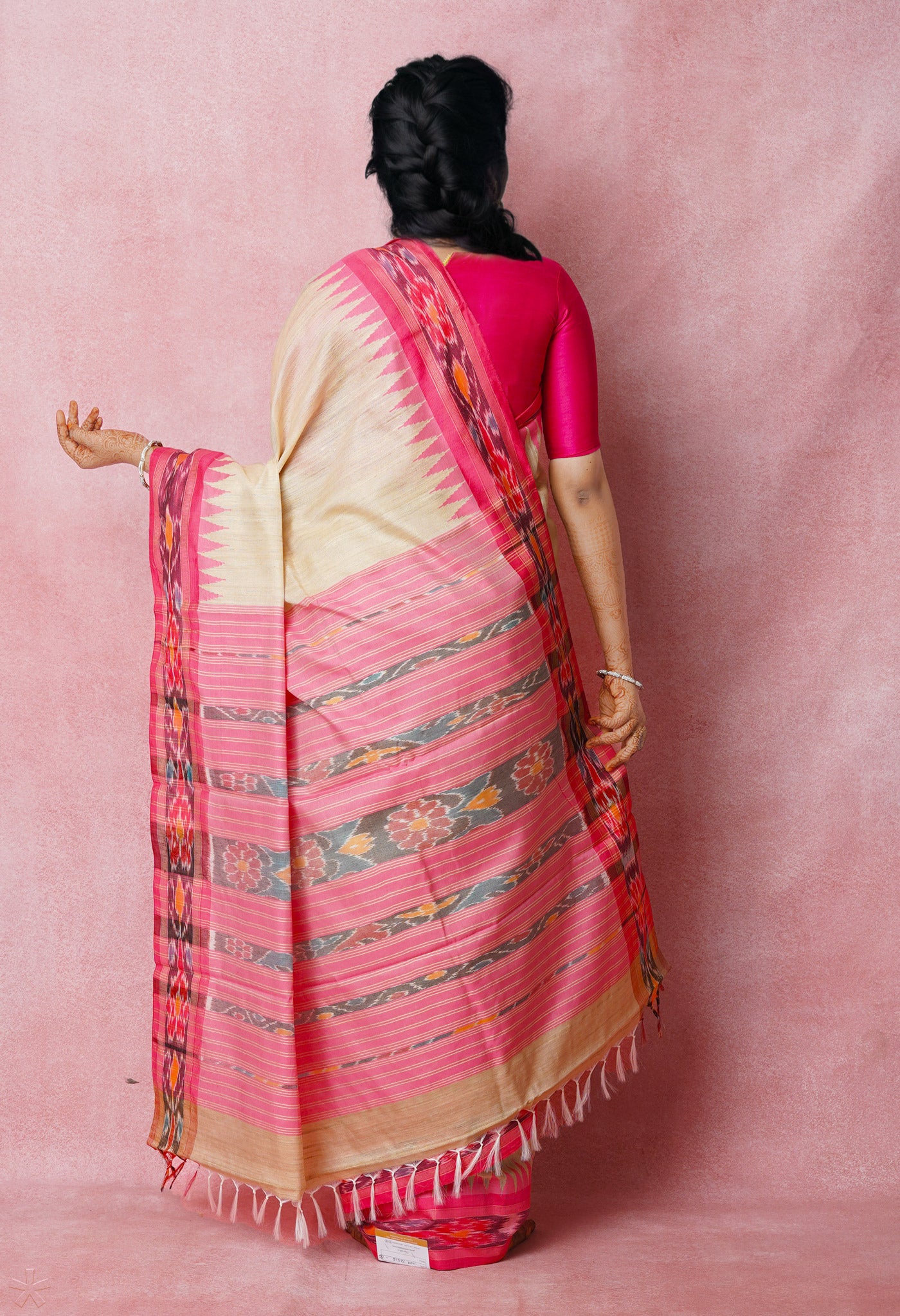Cream-Peach Red Pure Bengal Ghicha Tussar Jute Saree-UNM72515