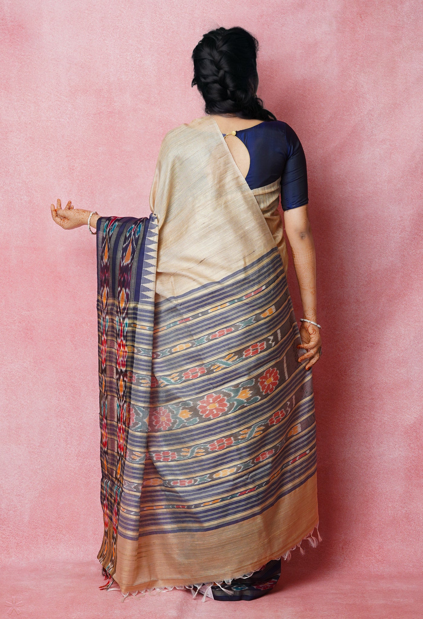 Cream-Navy Blue Pure Bengal Ghicha Tussar Jute Saree-UNM72519