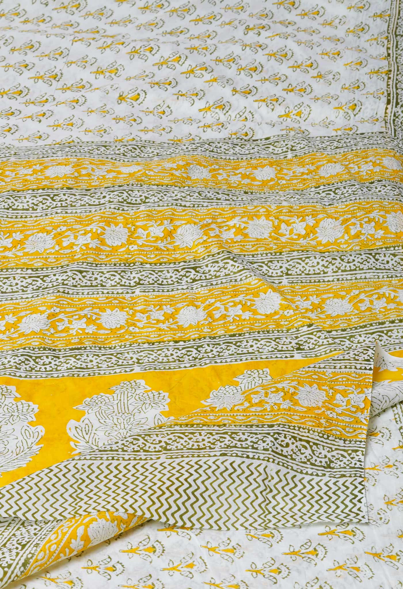White Pure Block Printed Superfine Mulmul Cotton Saree-UNM72585