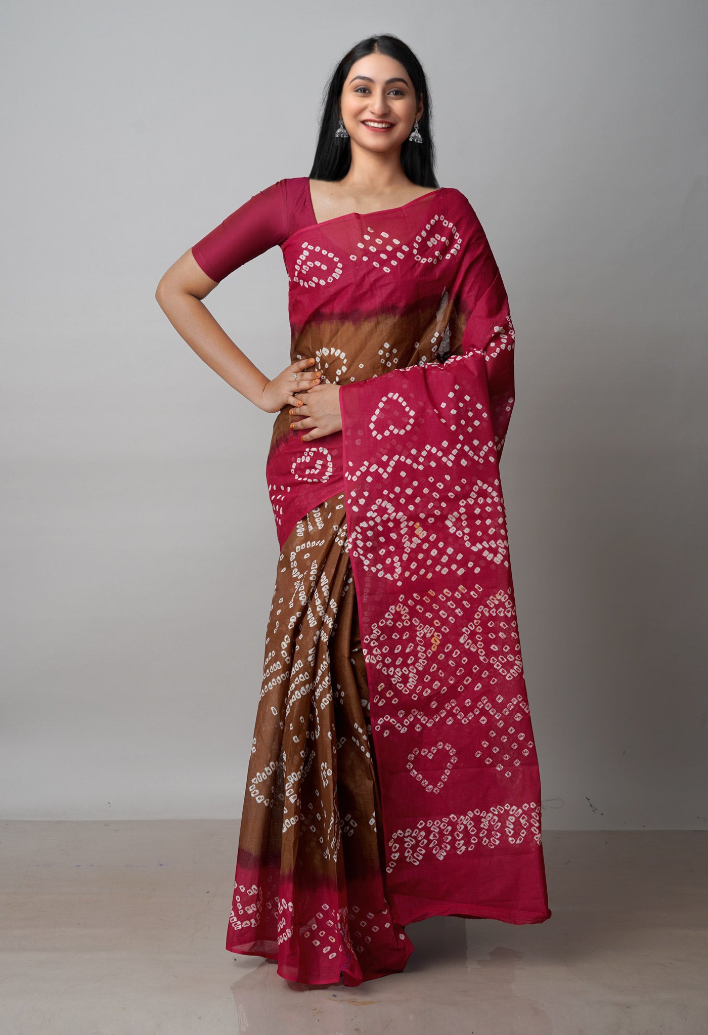 Ecru Brown-Maroon Pure Bandhani Cotton Saree-UNM72648