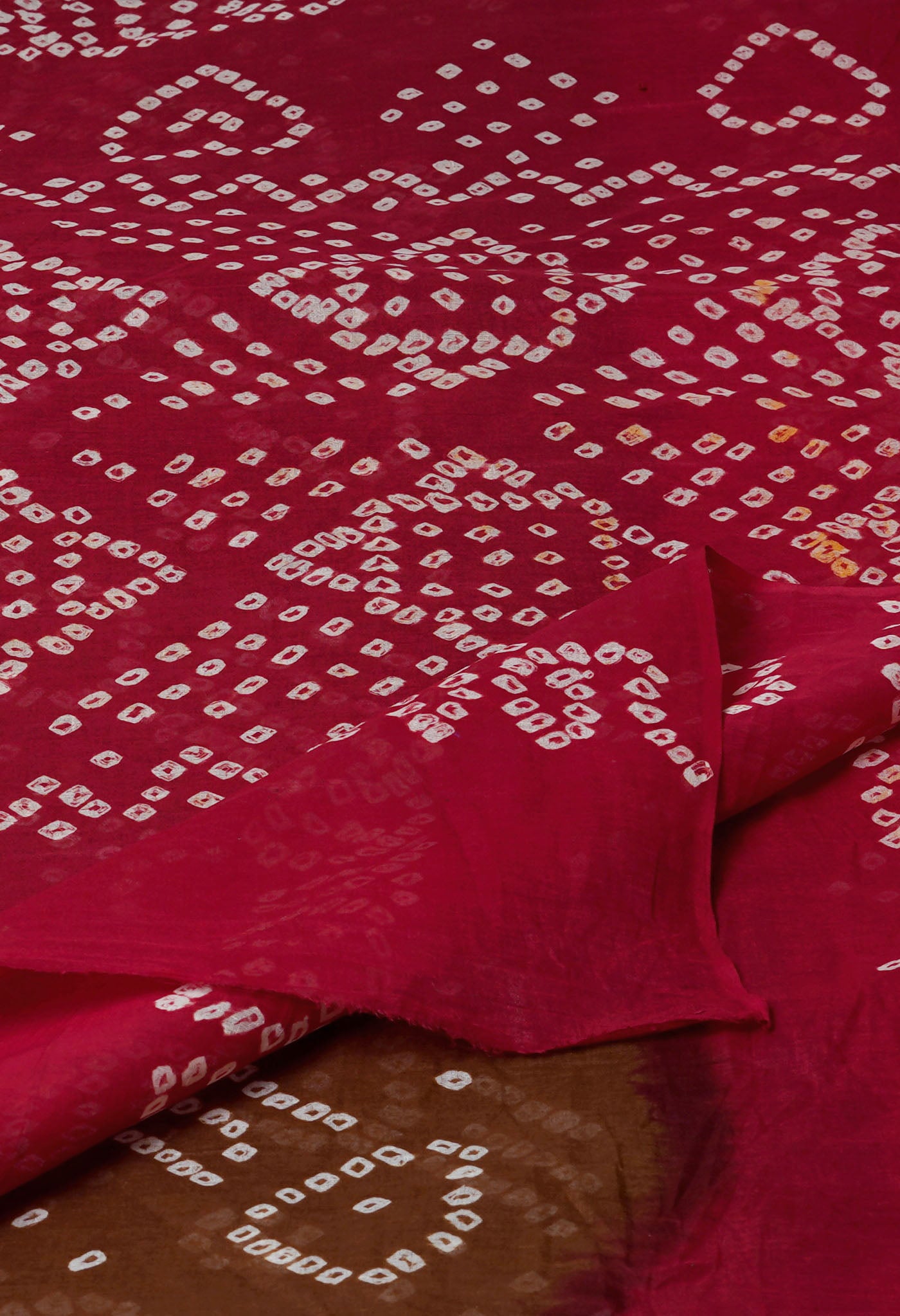 Ecru Brown-Maroon Pure Bandhani Cotton Saree-UNM72648