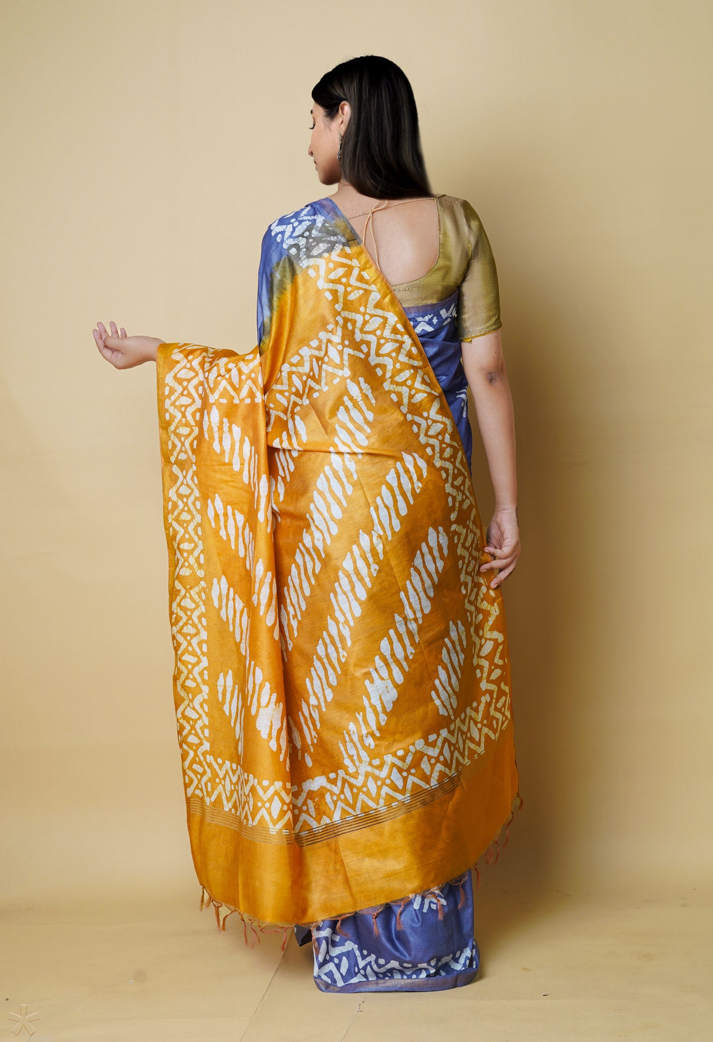 Bluish Grey-Sandal Wood Brown Batik Printed Chanderi Sico Saree-UNM73172