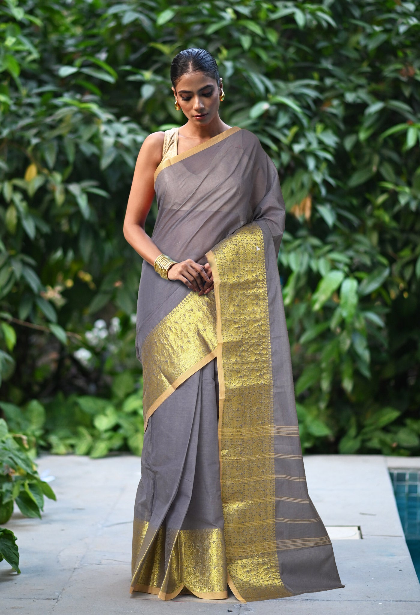 MONOMEE URVI GREY COTTON KANTHA TOP