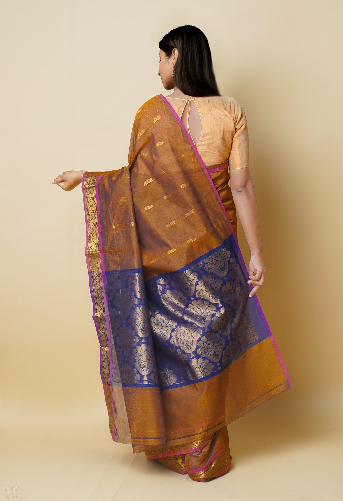 Brown Pure Handloom Mercerized Superfine Gadwal Cotton Saree-UNM74085