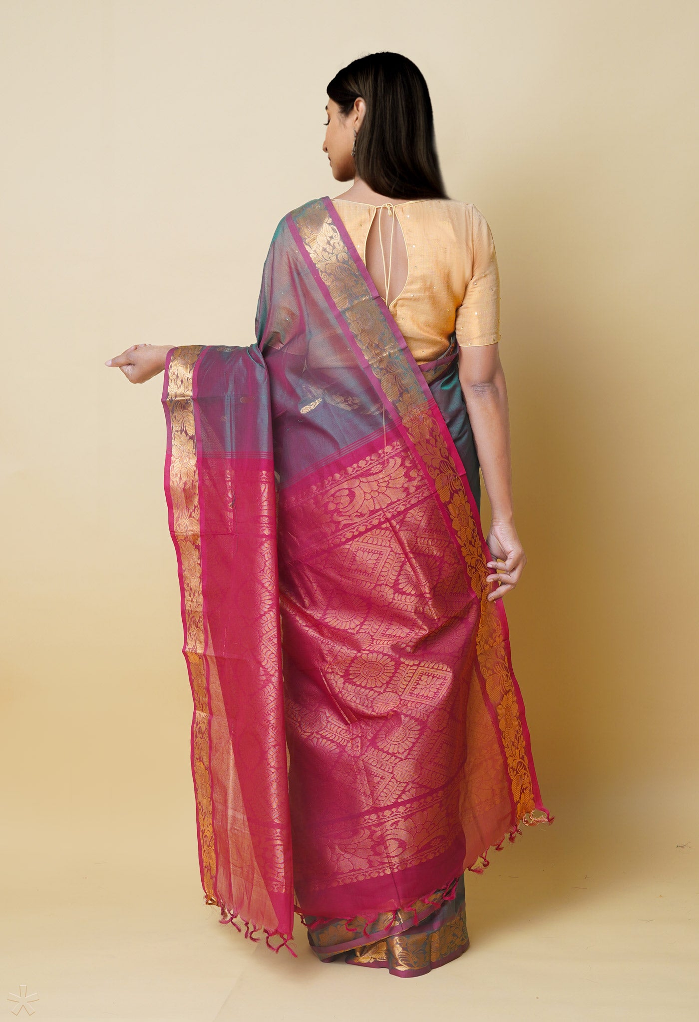 Dark Green Pure Handloom Gadwal Sico Saree-UNM74122
