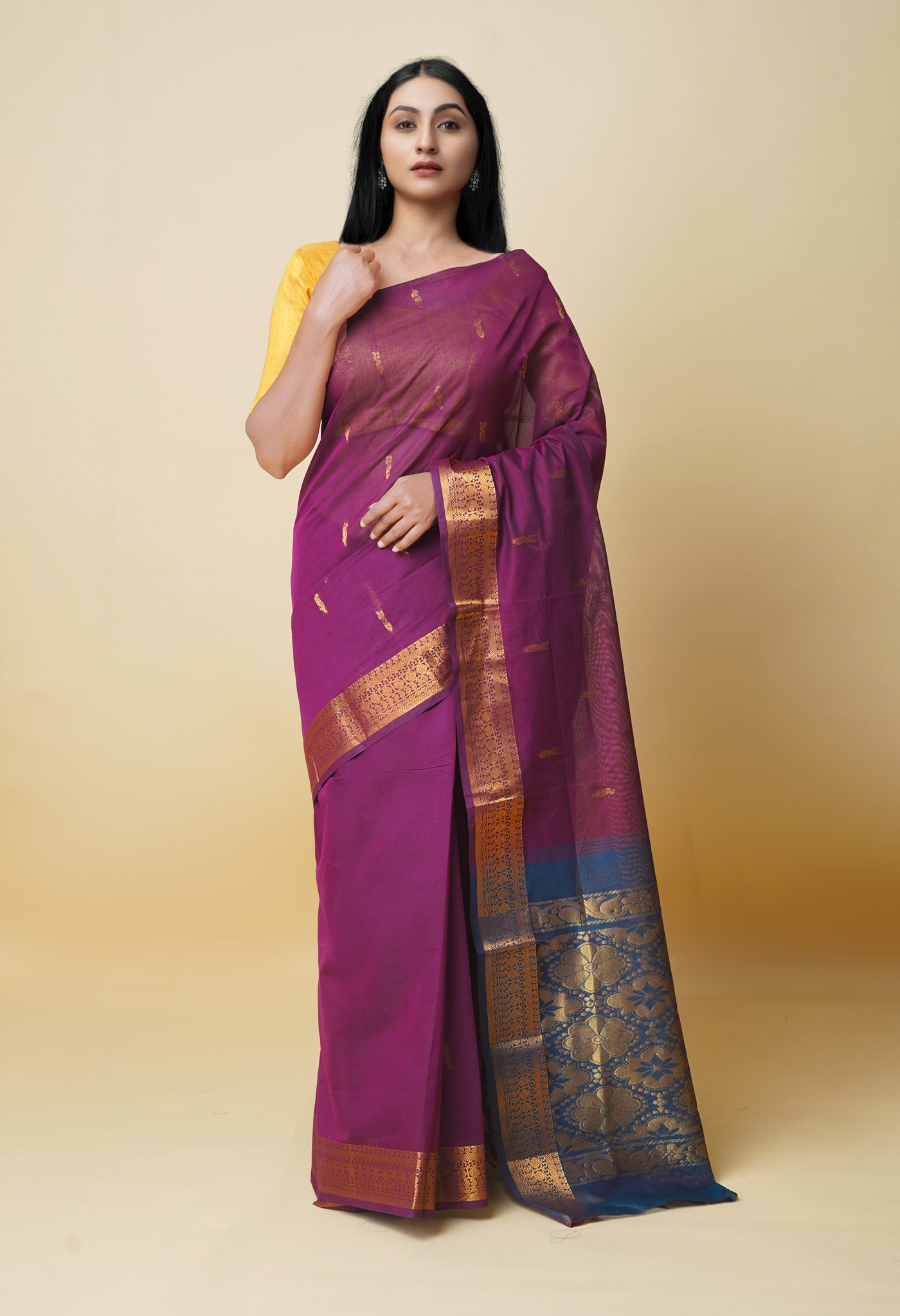 Dark Wine Red Pure Handloom Mercerized Gadwal Cotton Saree-UNM74132