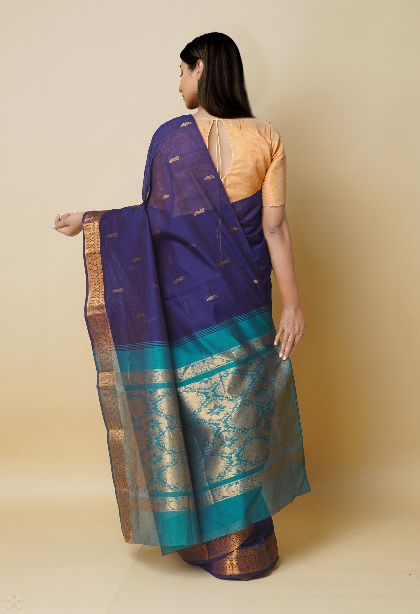 Navy Blue Pure Handloom Mercerized Gadwal Cotton Saree