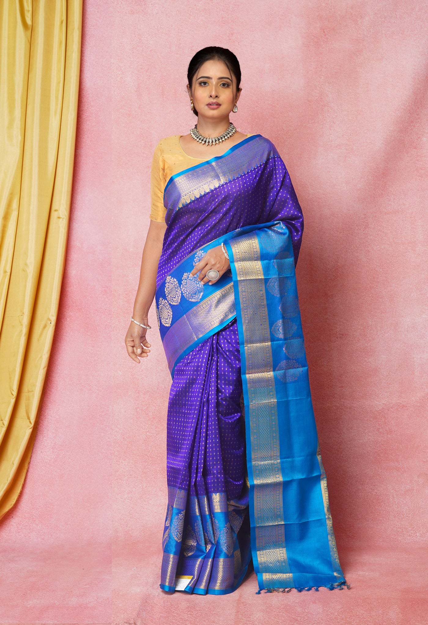 Navy Blue-Blue Pure Handloom Kanjivaram Silk Saree-UNM74255