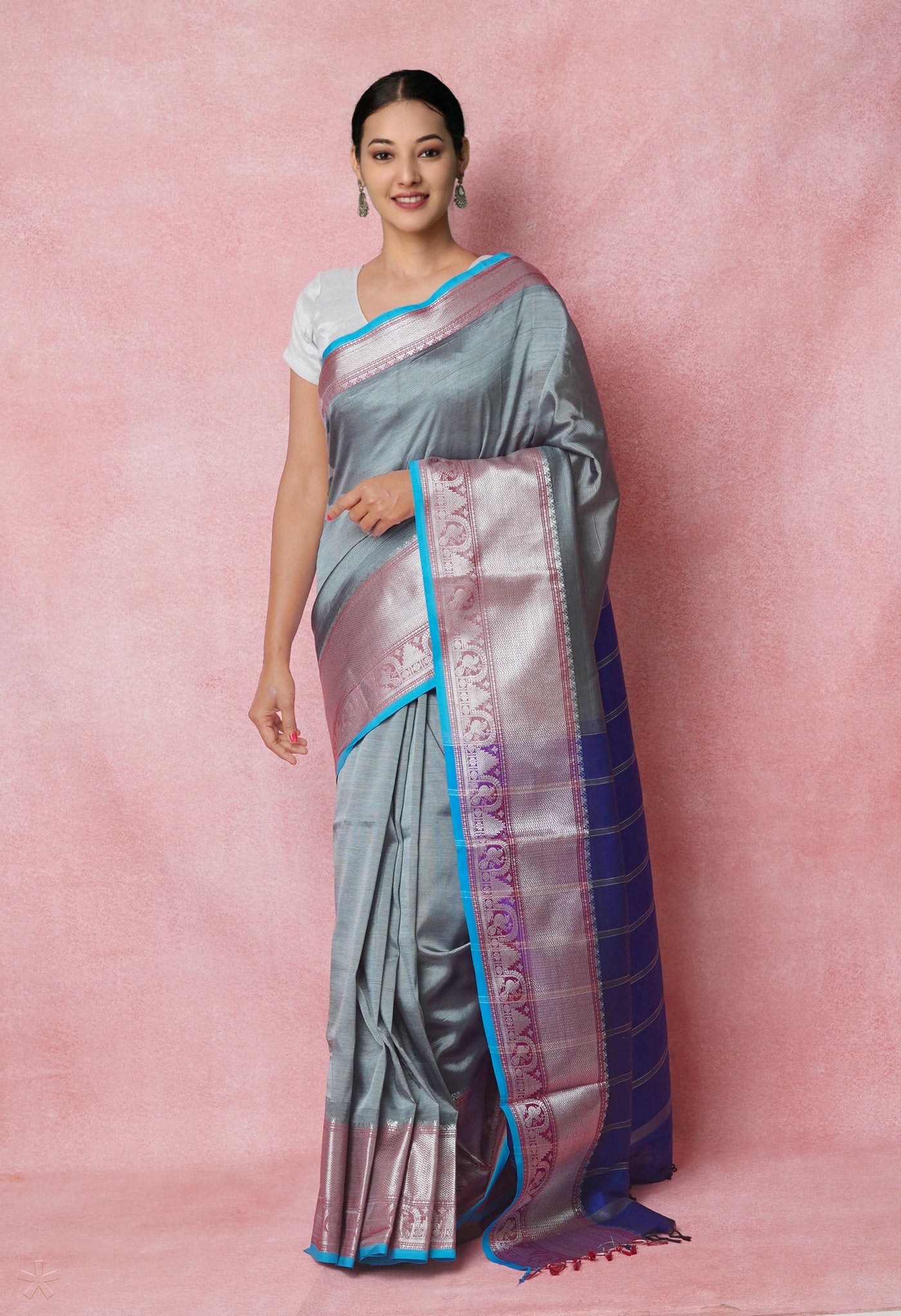 Grey Pure Handloom Narayanpet Silk Saree-UNM74309