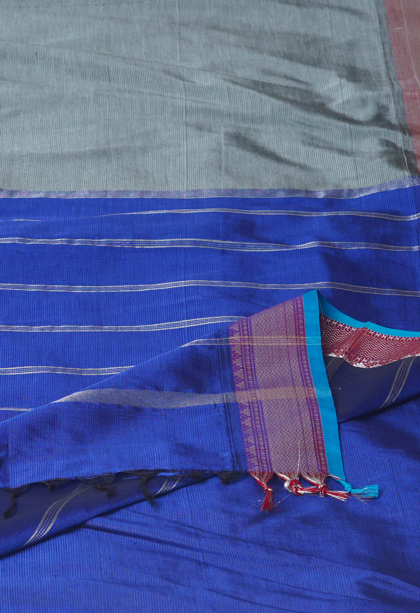 Grey Pure Handloom Narayanpet Silk Saree-UNM74309