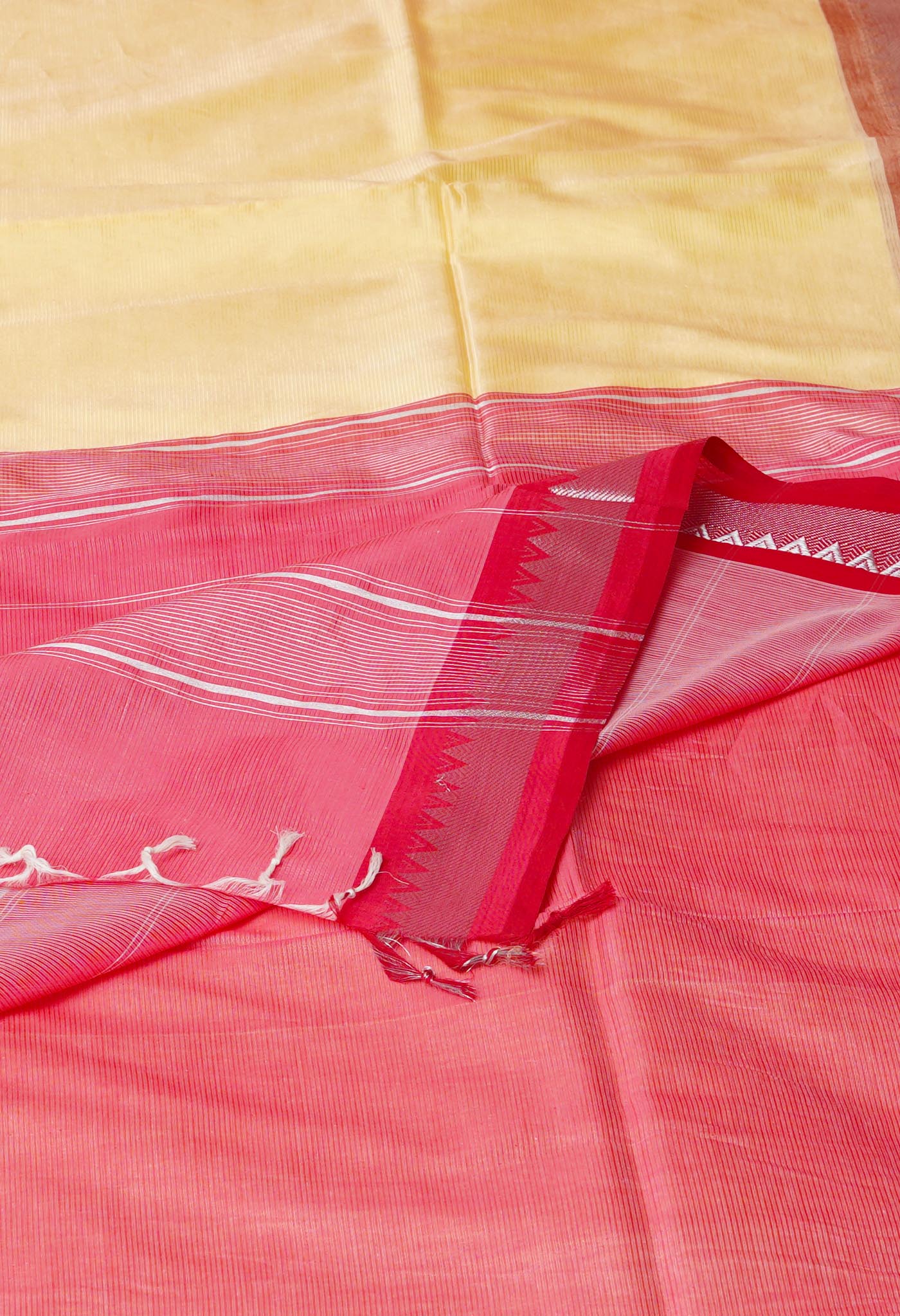 Cream Pure Handloom Mangalgiri Silk Saree