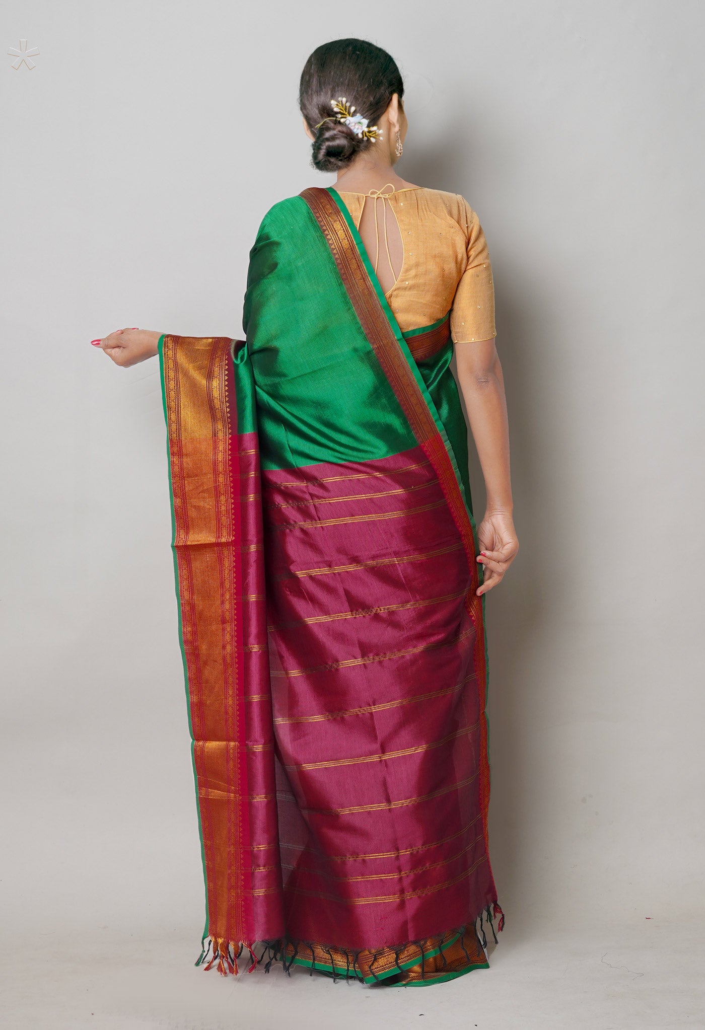 Green Pure Handloom Narayanpet Silk Saree-UNM74363