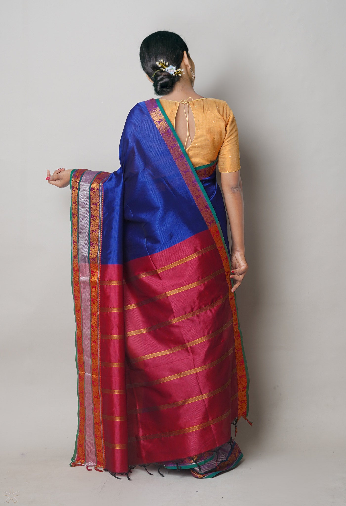 Navy Blue Pure Handloom Narayanpet Silk Saree-UNM74386
