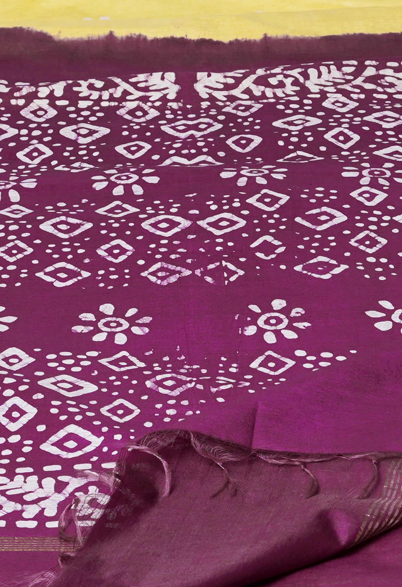 Pale Yellow-Dark Purple Pure Batik Printed Chanderi Sico Saree-UNM74768