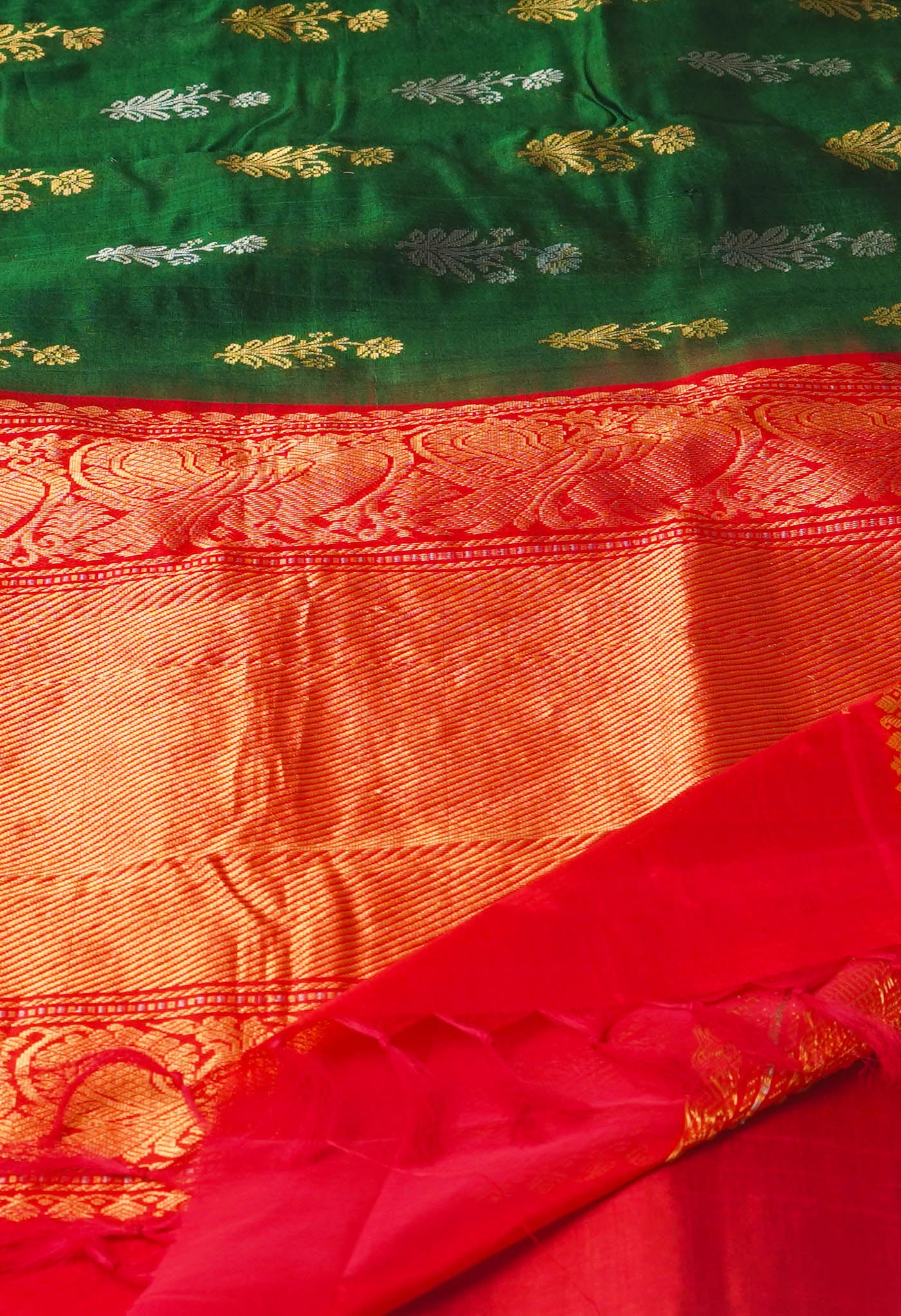Dark Green Pure Handloom Assam Silk Saree-UNM74930