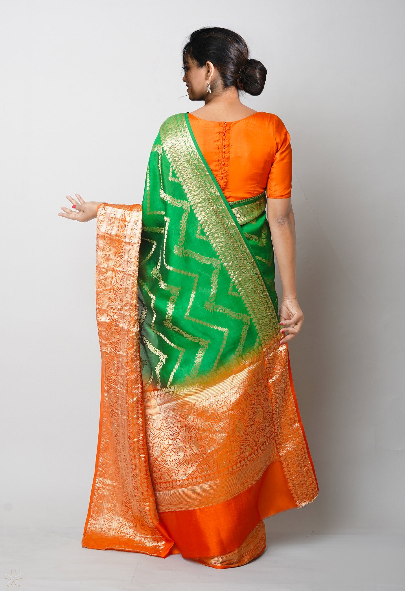 Green Pure Dyed Banarasi Chiniya Silk Saree