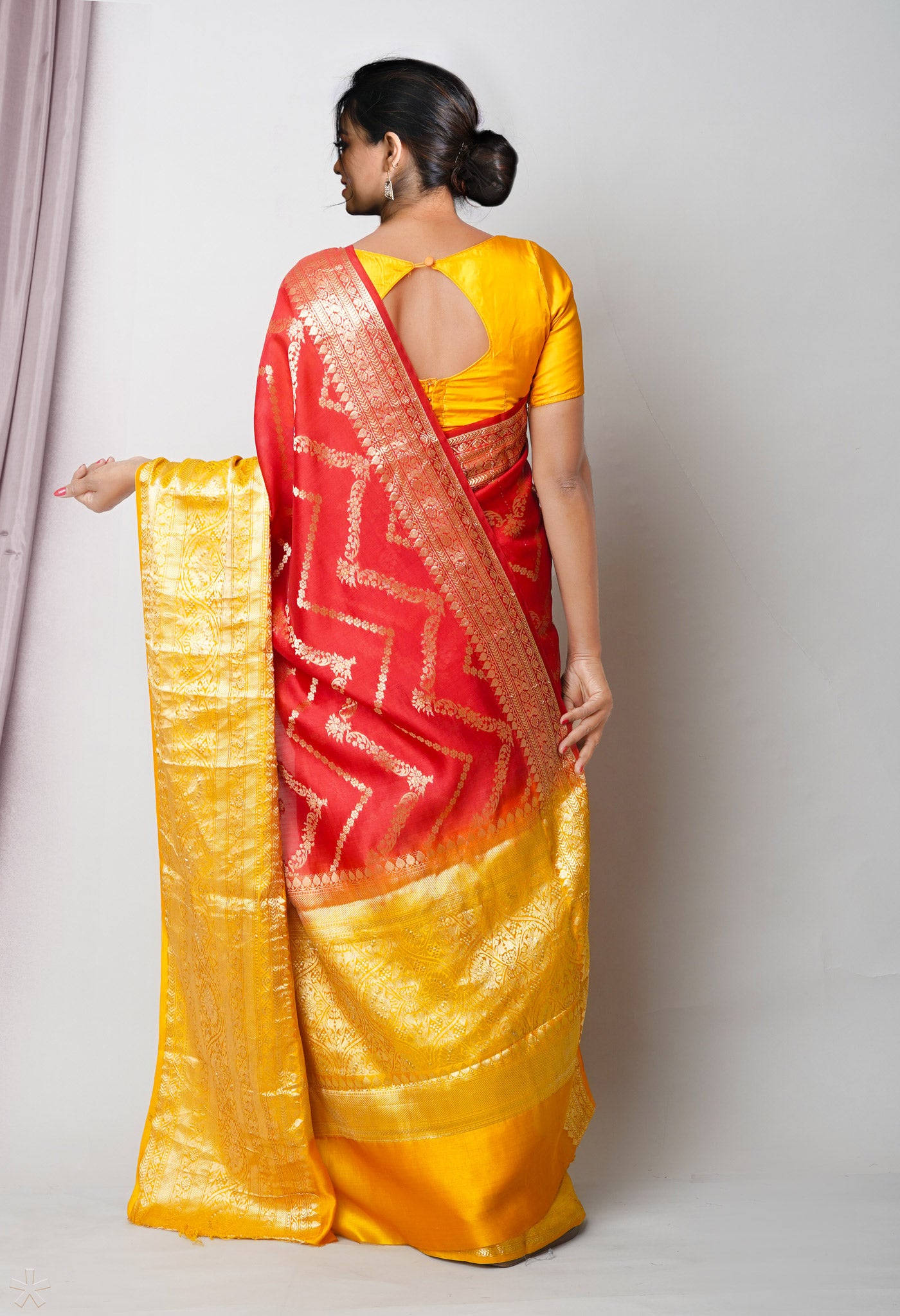 Red Pure Dyed Banarasi Chiniya Silk Saree-UNM75009