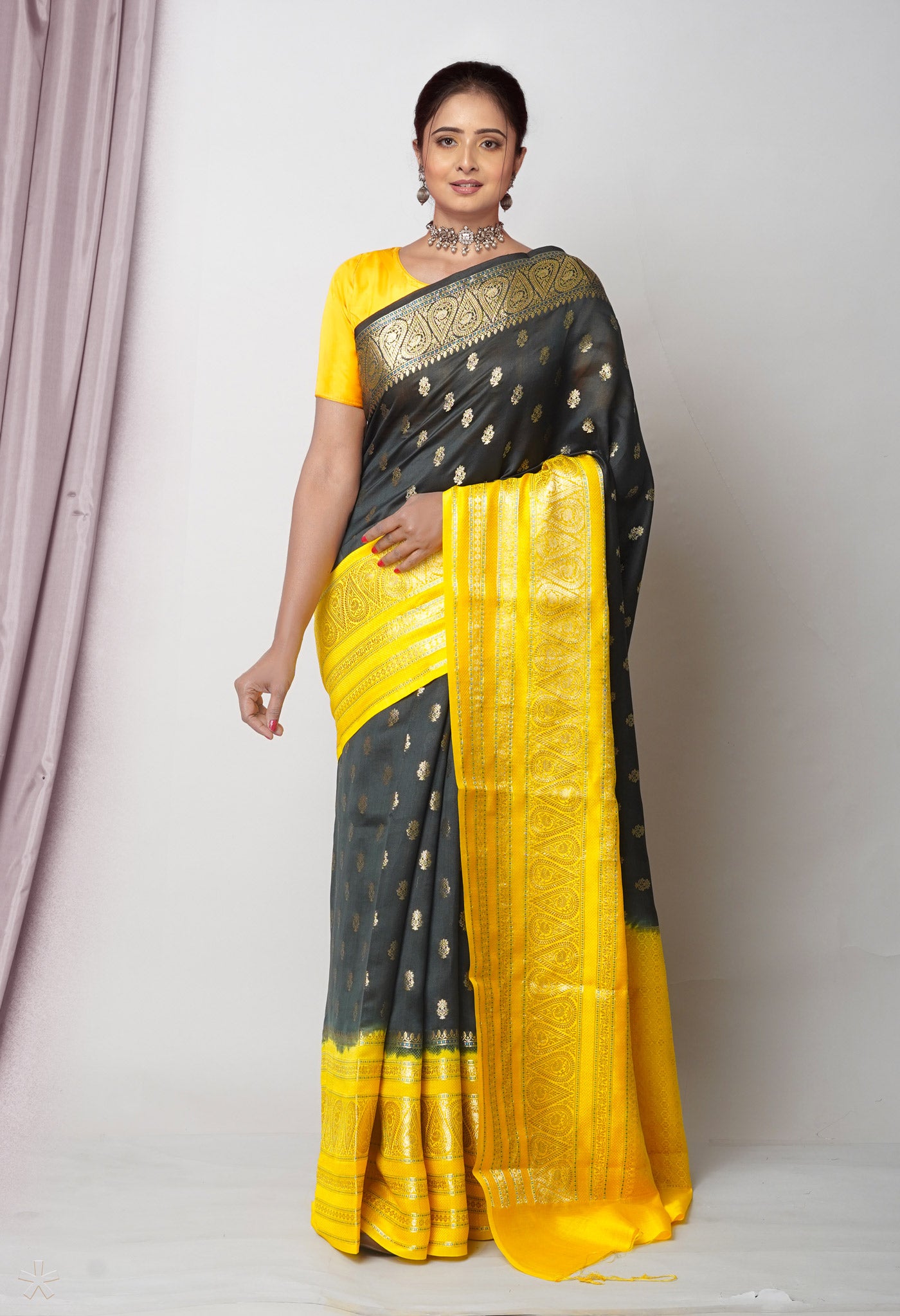 Black Pure Dyed Banarasi Chiniya Silk Saree