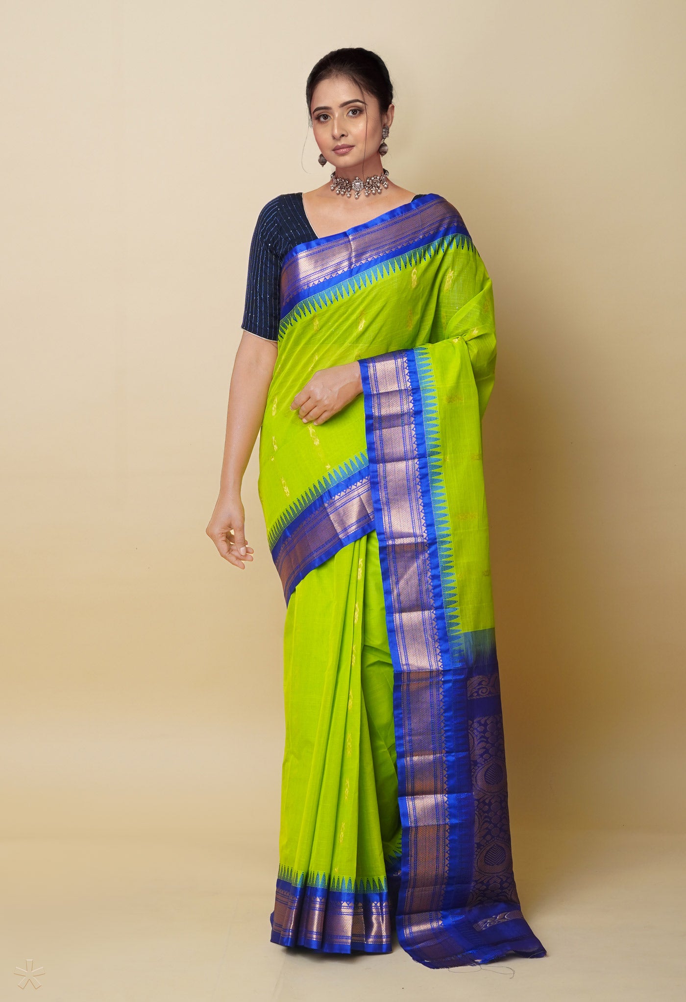 Parrot Green Pure Handcrafted Gadwal cotton Saree-UNM75383